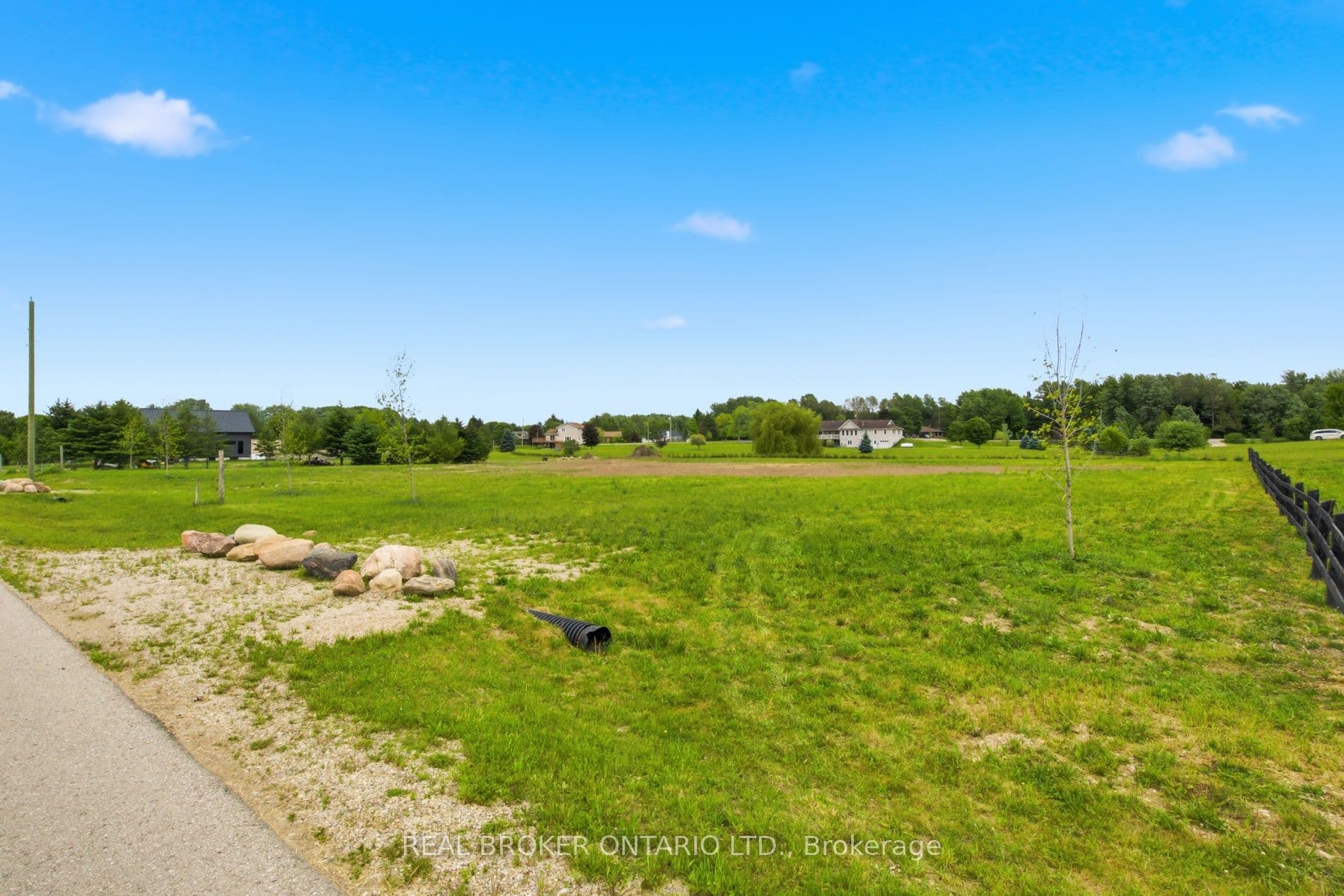 1016 Currie Street photo 1