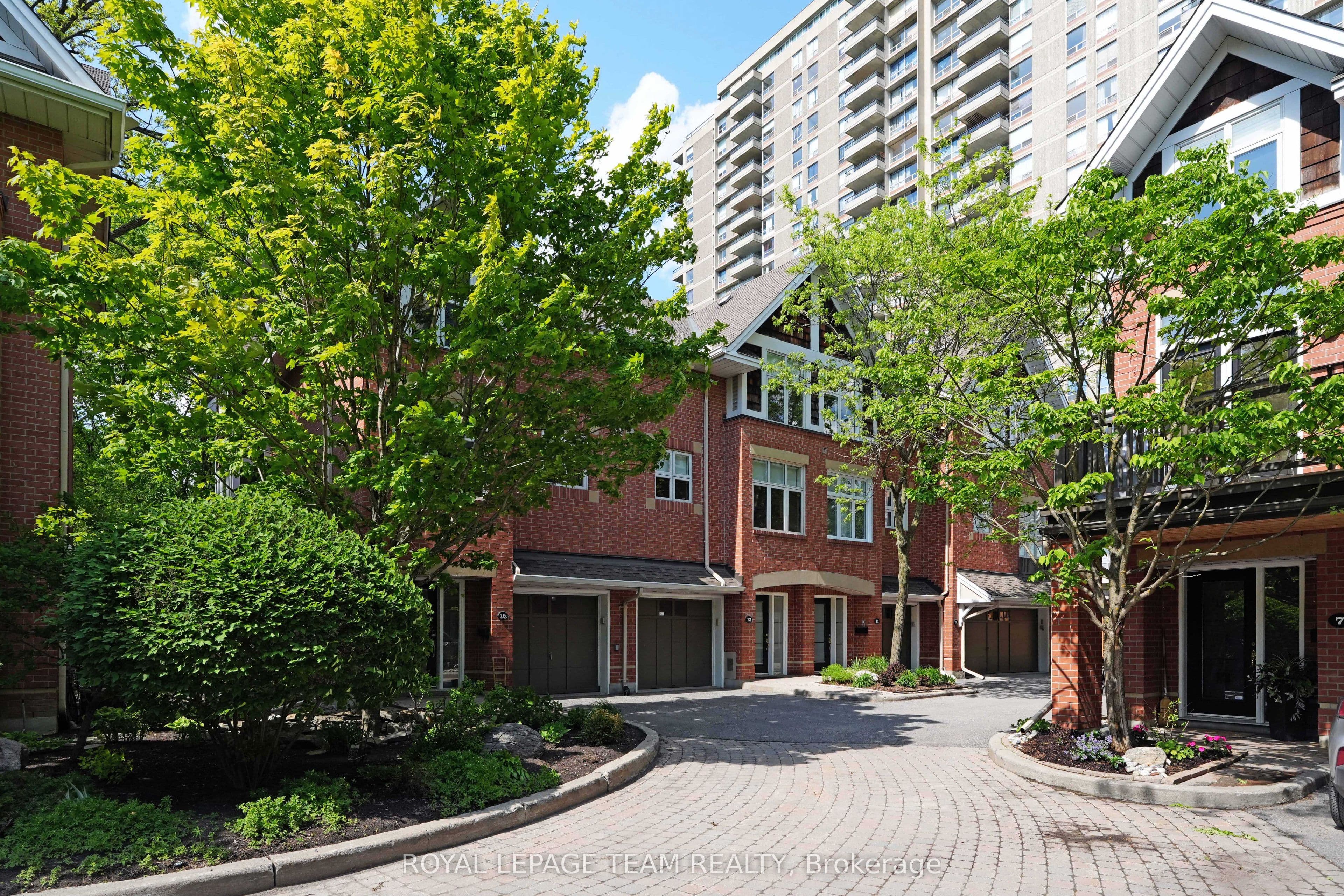 13 Oak Park Private photo 1