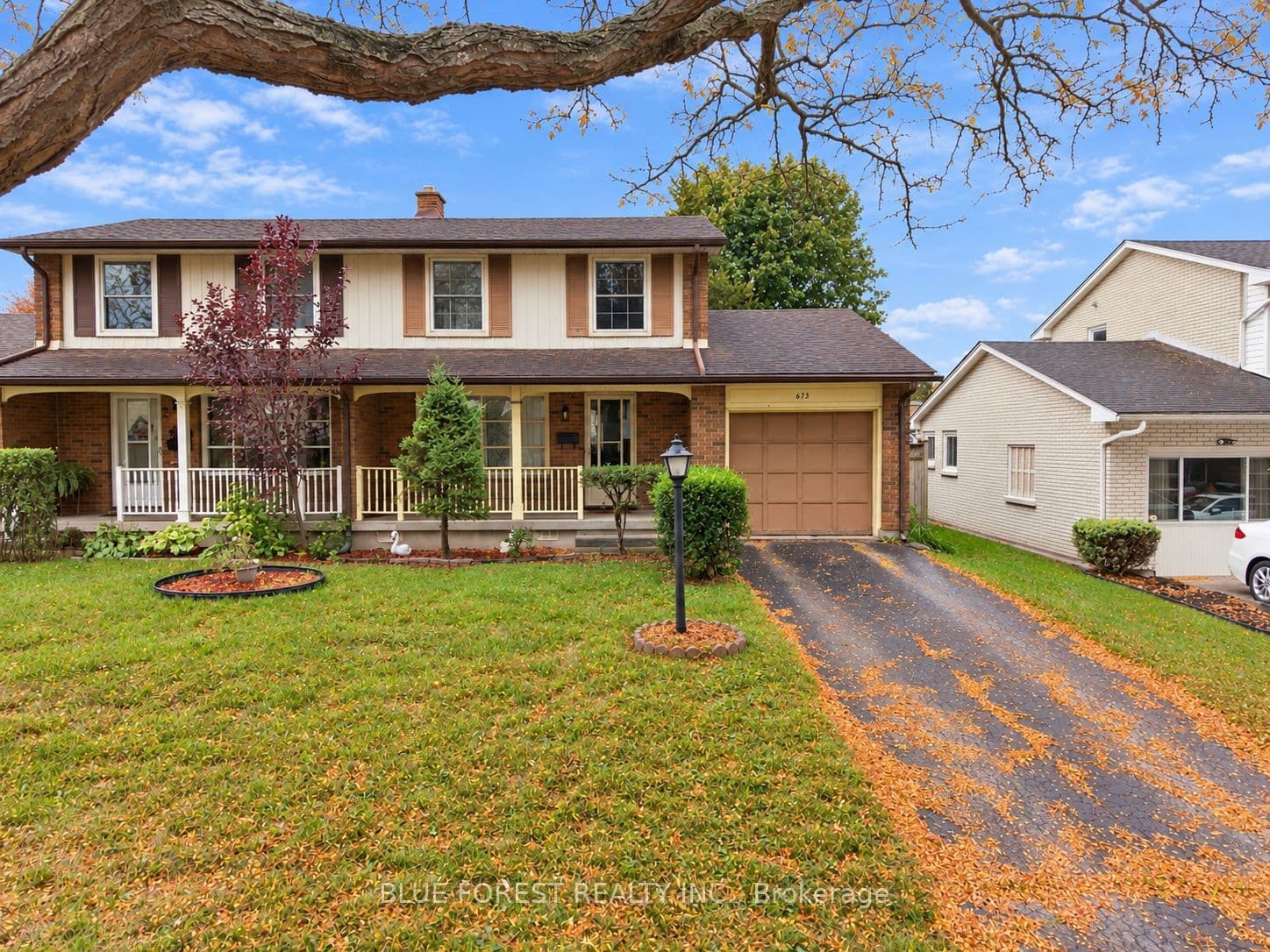 673 Galloway Crescent photo 1
