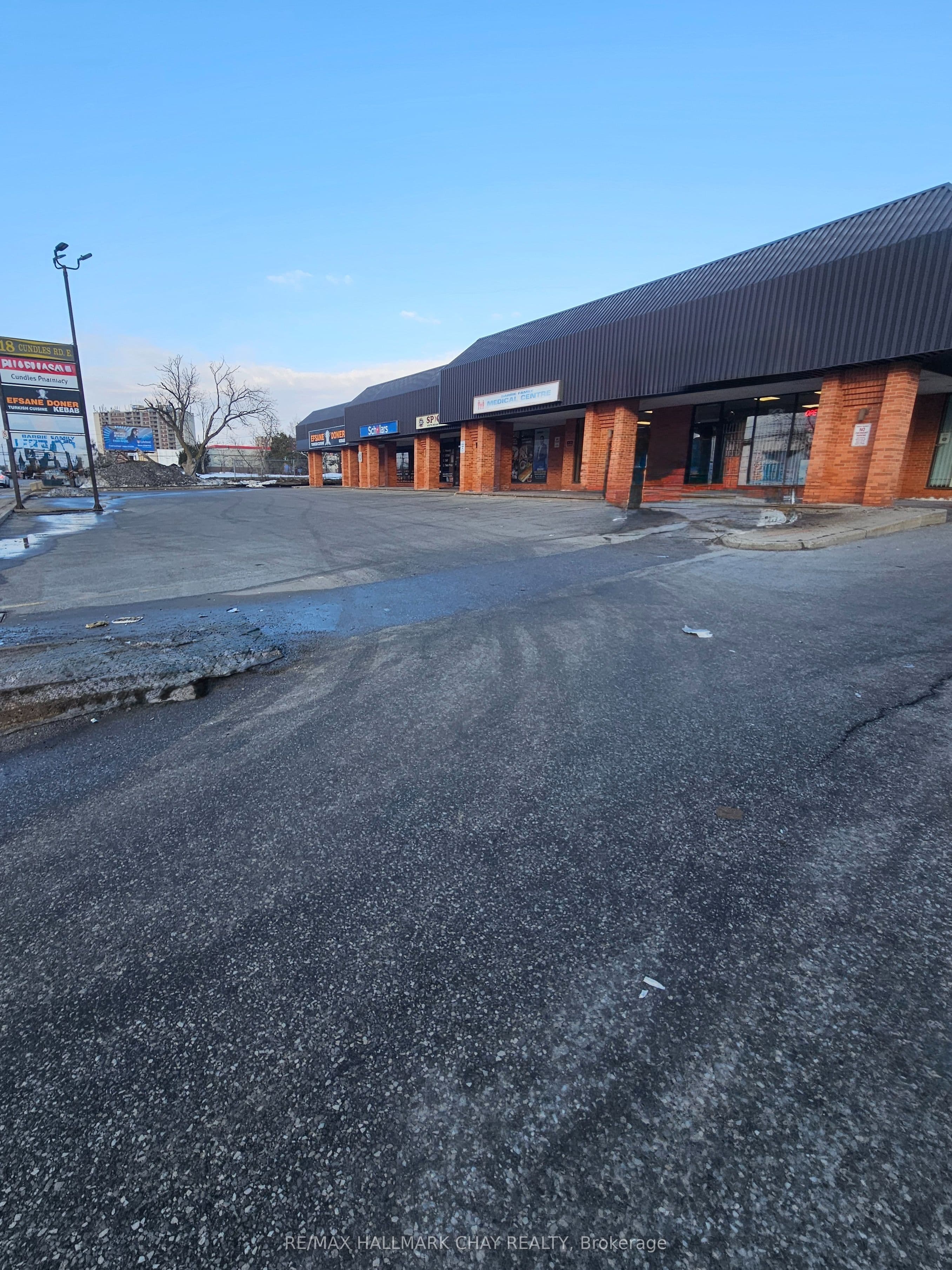 Unit 1B 18 Cundles Road photo 1