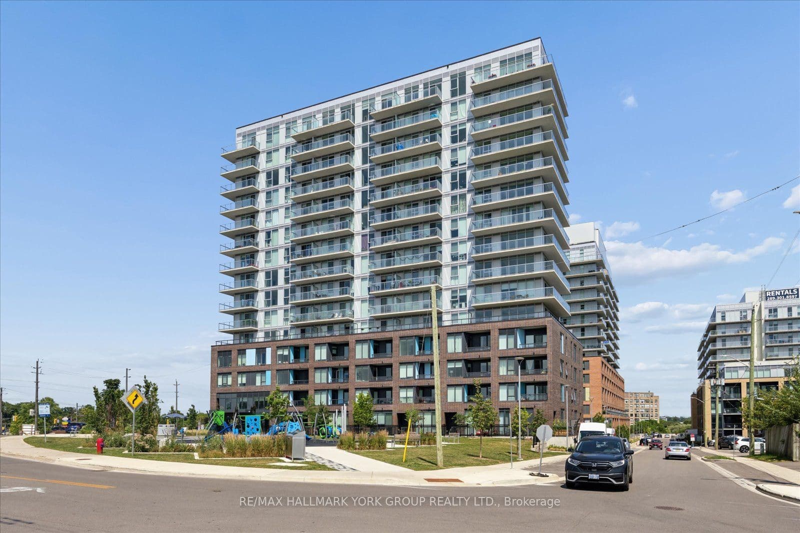 Unit 420 185 Deerfield Road photo 1