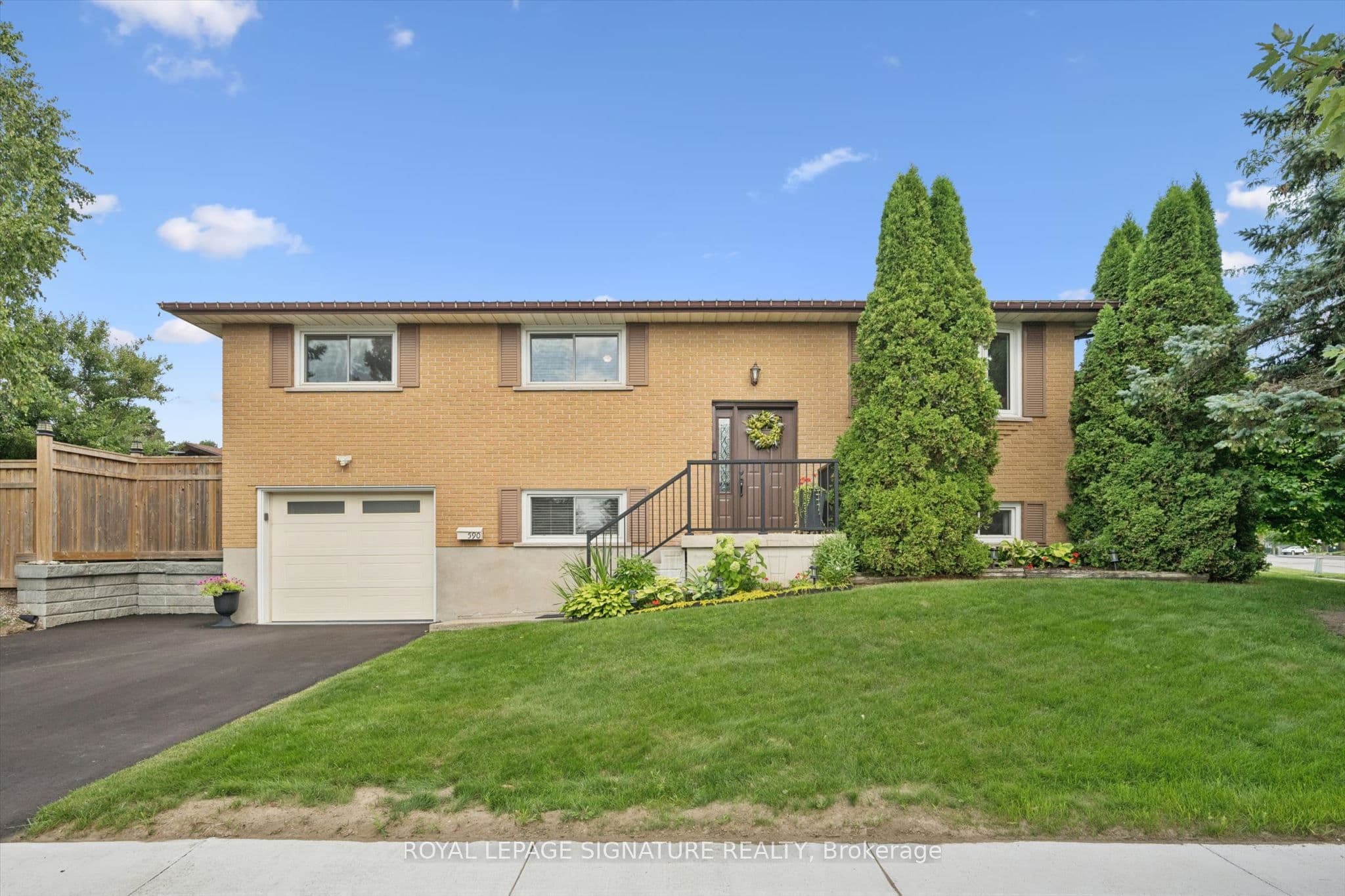 590 Fern Road photo 1
