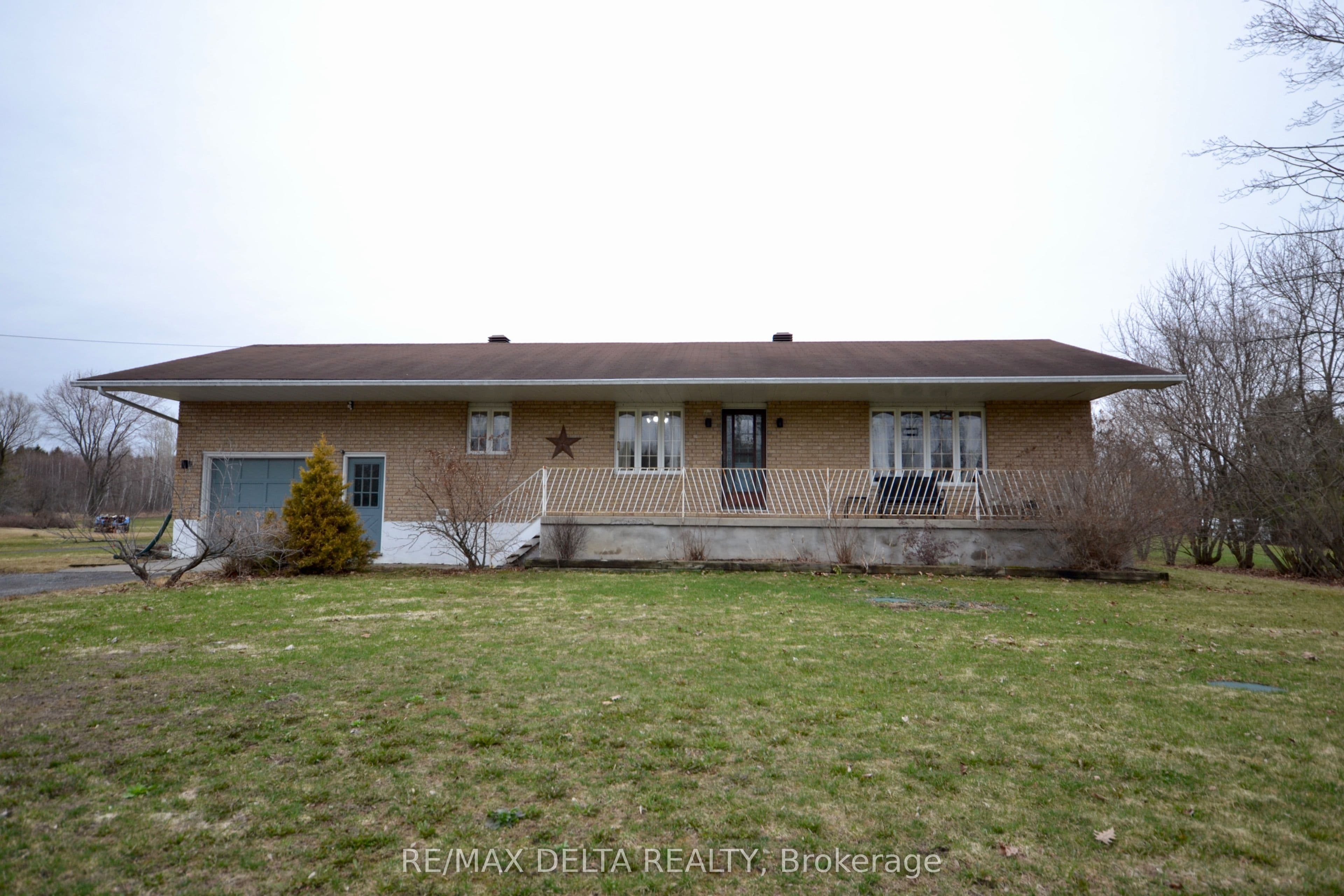 4001 Champlain Street photo 1
