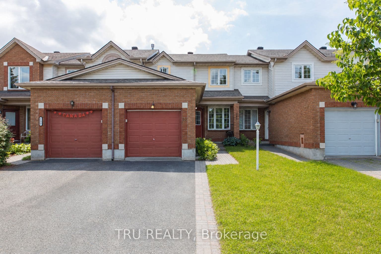 135 Margrave Avenue photo 1