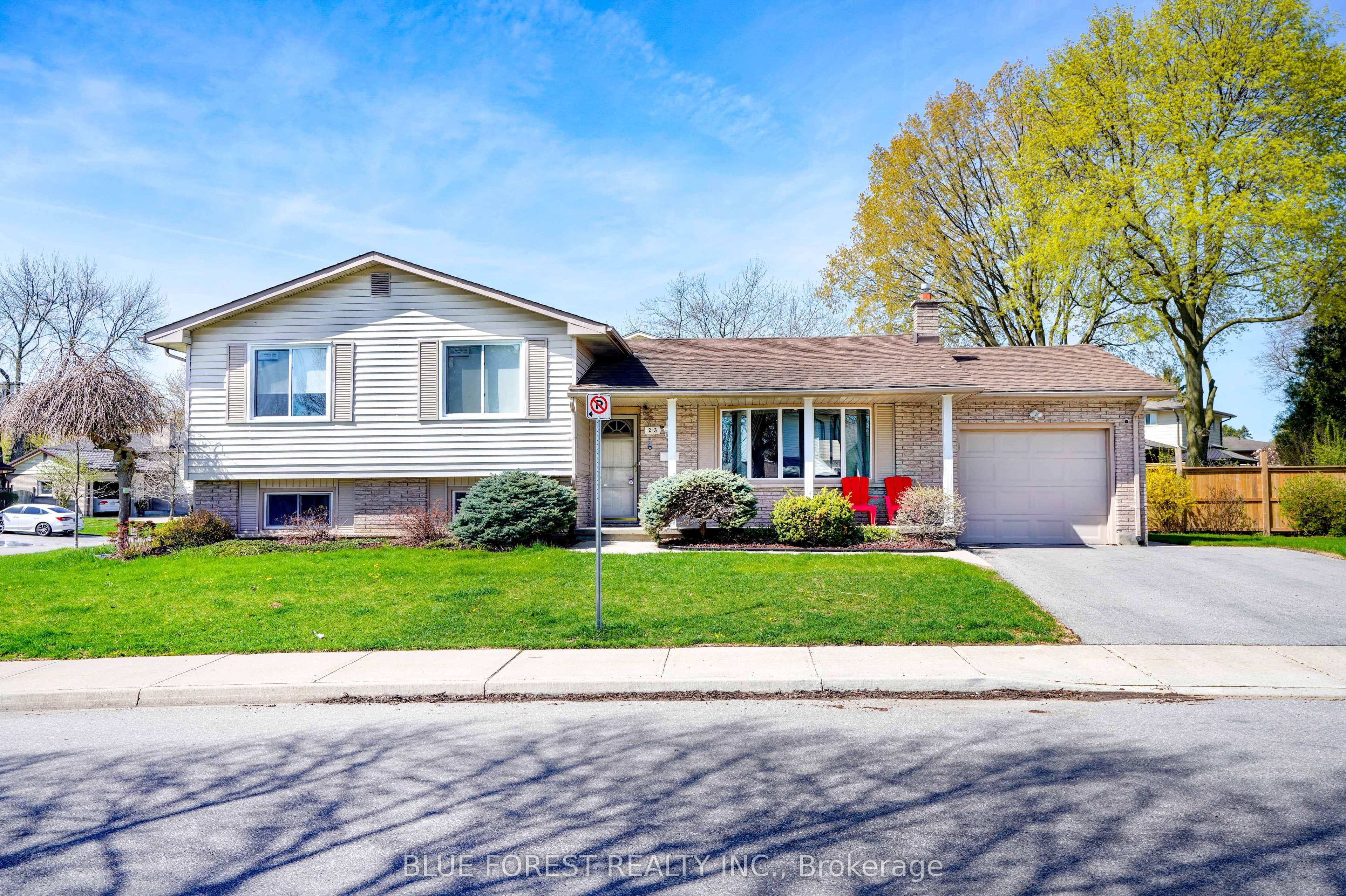 23 Fox Mill Crescent photo 1