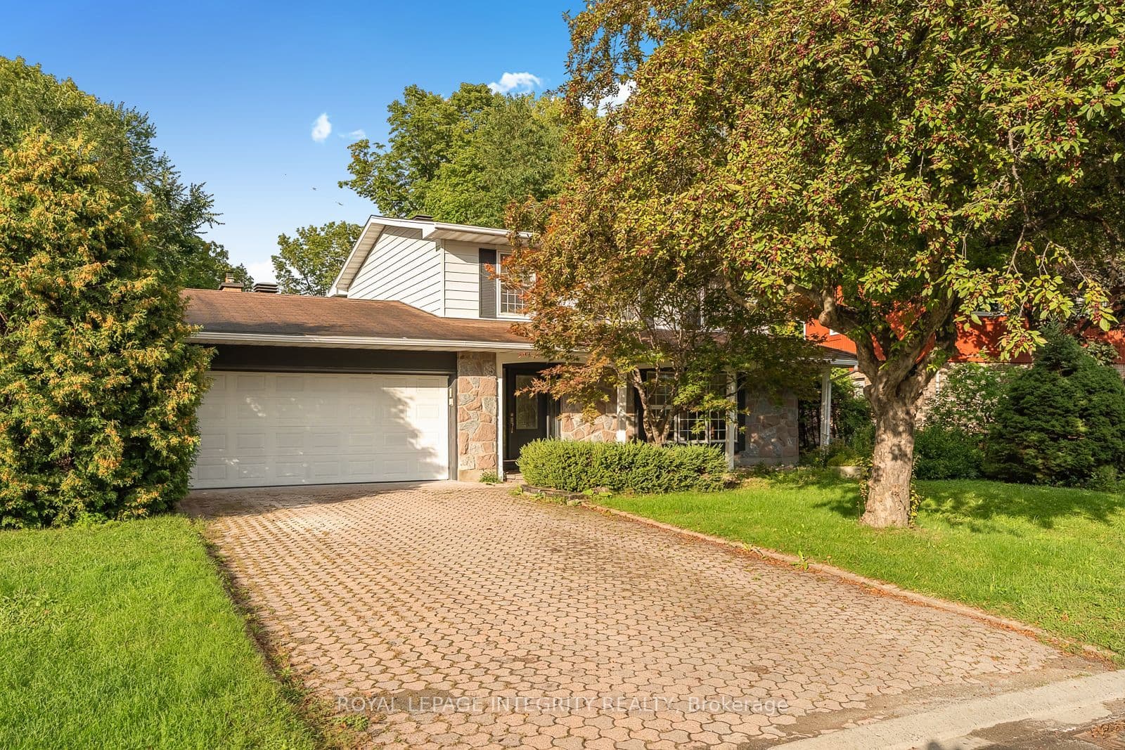 731 Ludgate Court photo 1