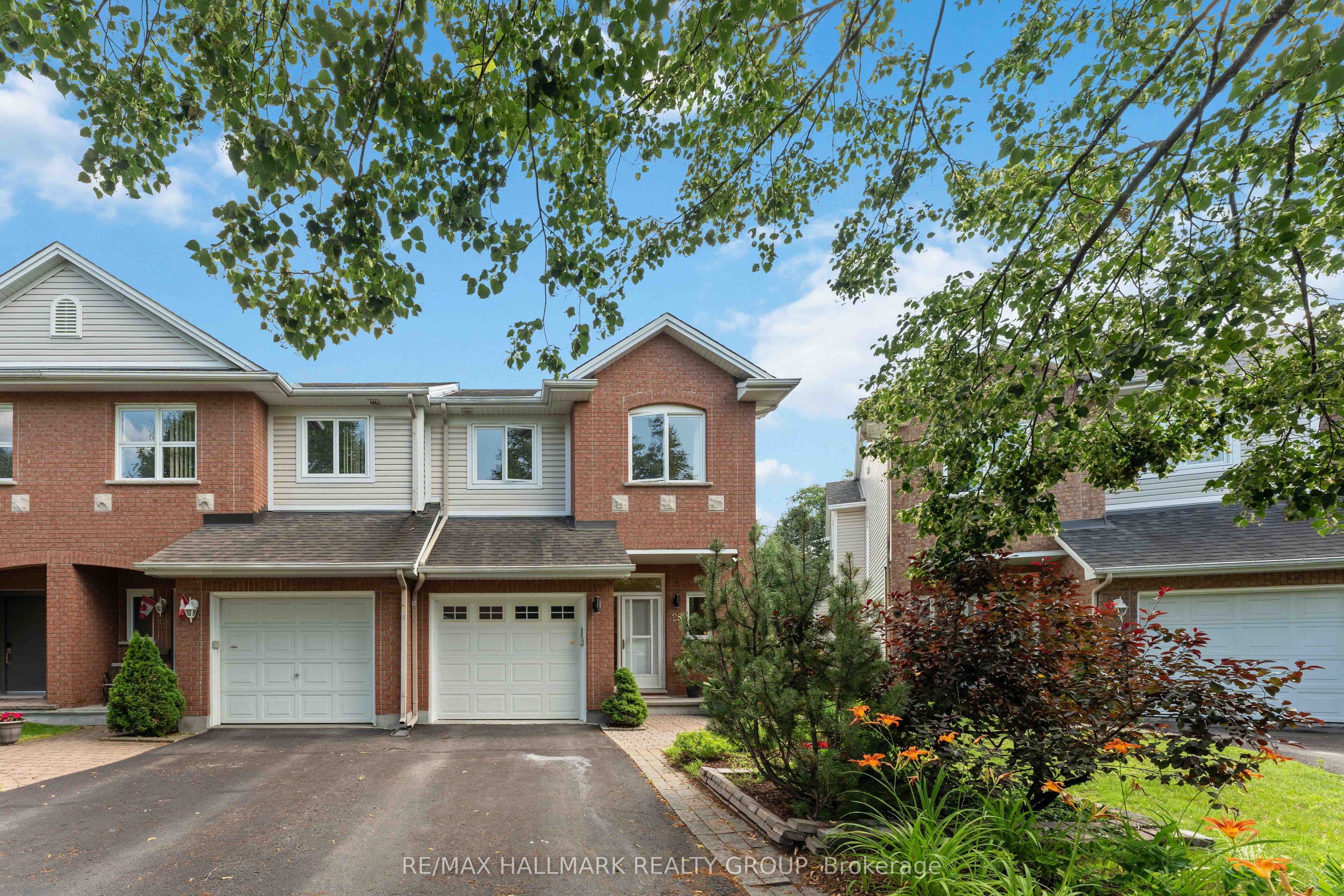 28 Sonata Place photo 1