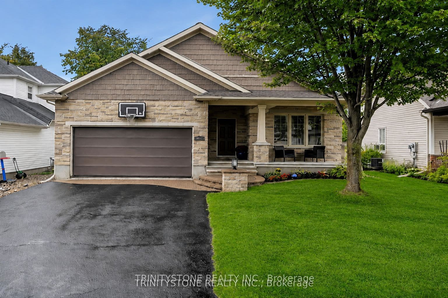 452 Landswood Way photo 1