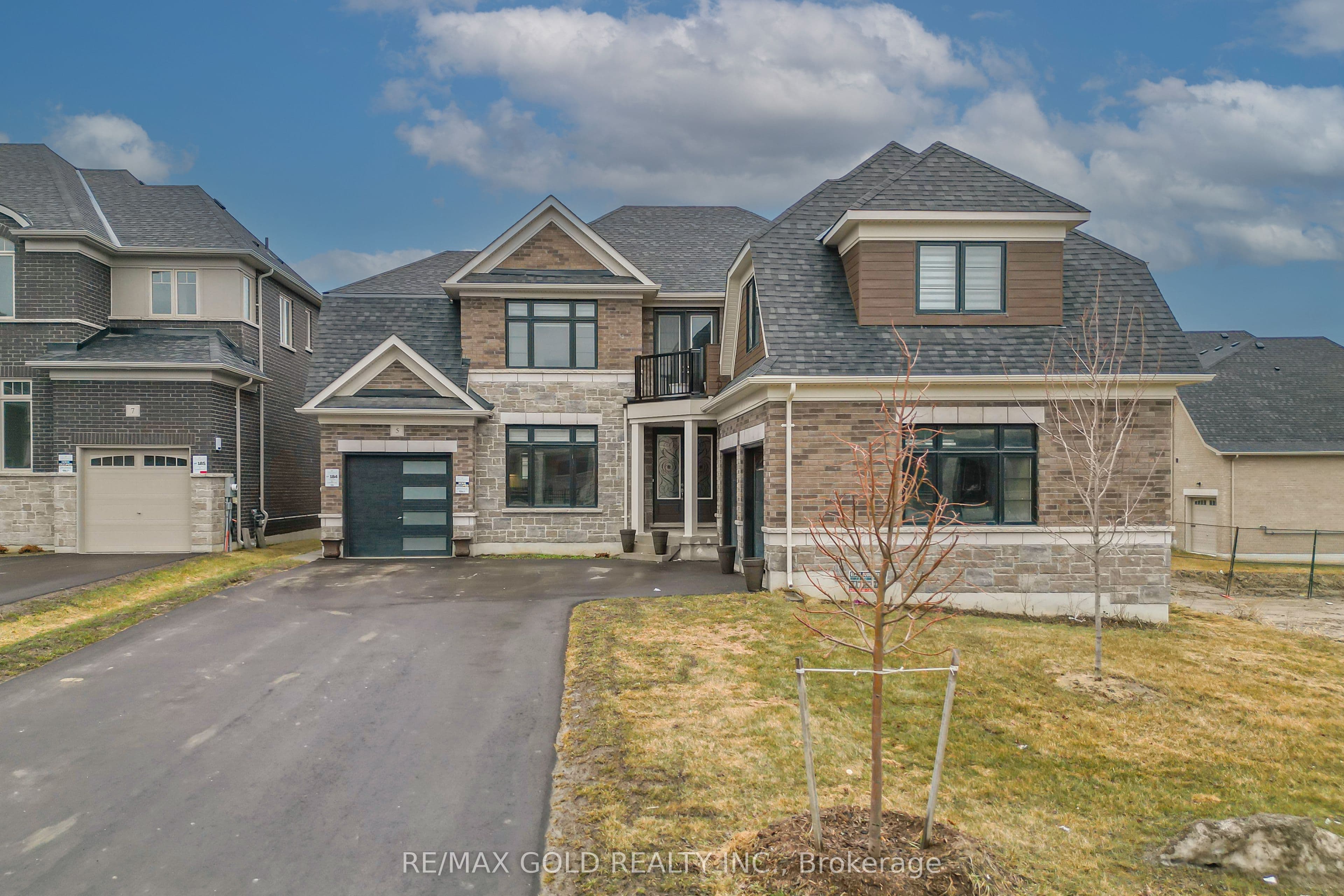 5 Elderberry Way photo 1