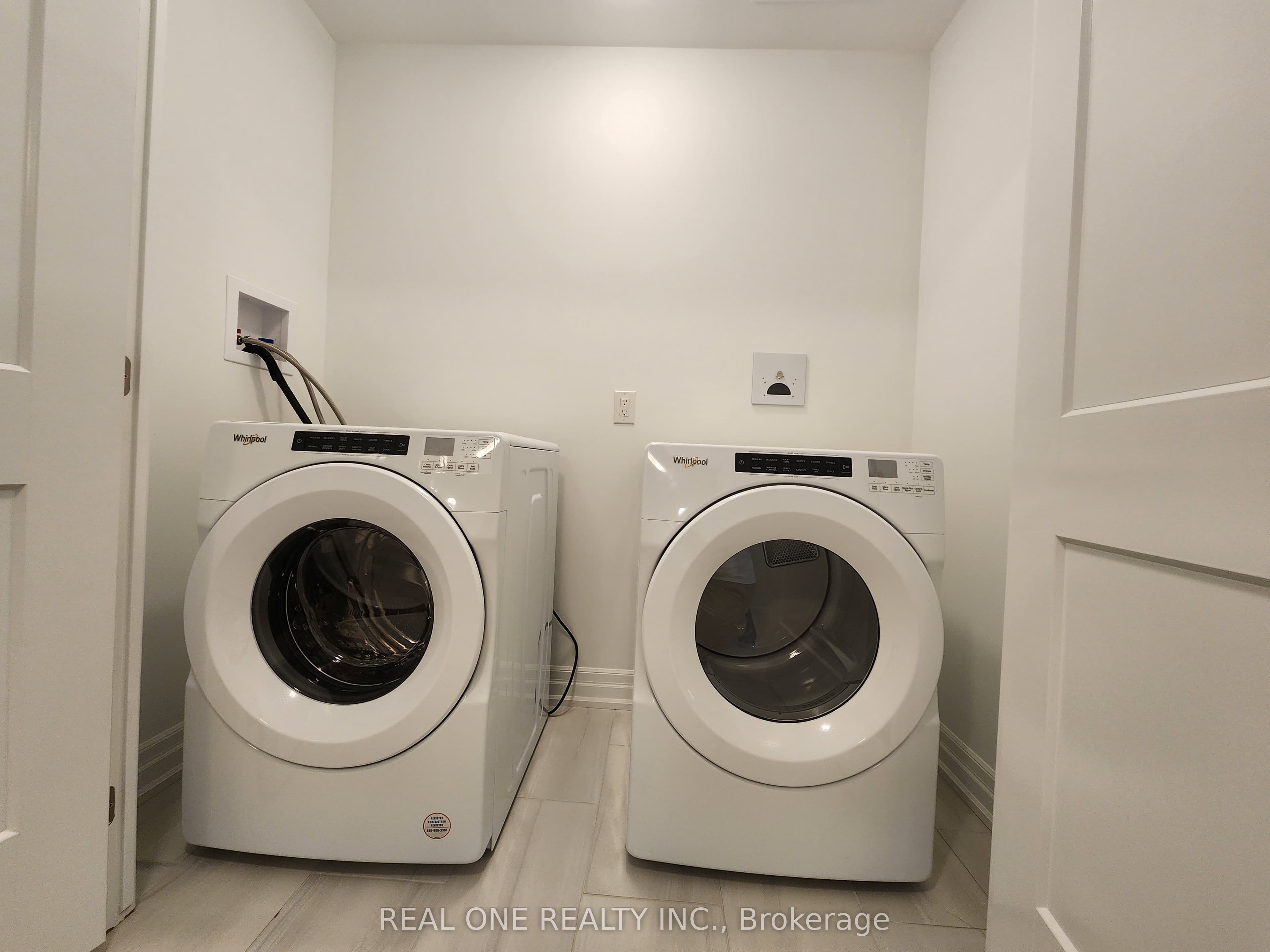 Unit 606 480 Callaway Road photo 1