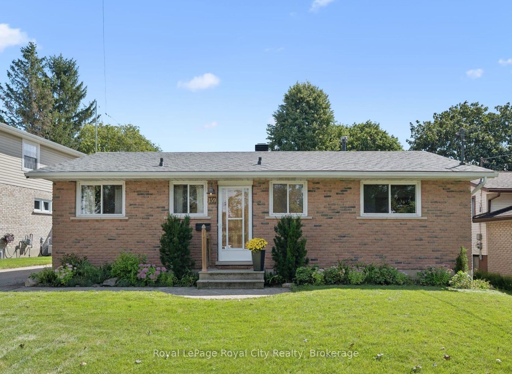 159 Country Club Drive photo 1
