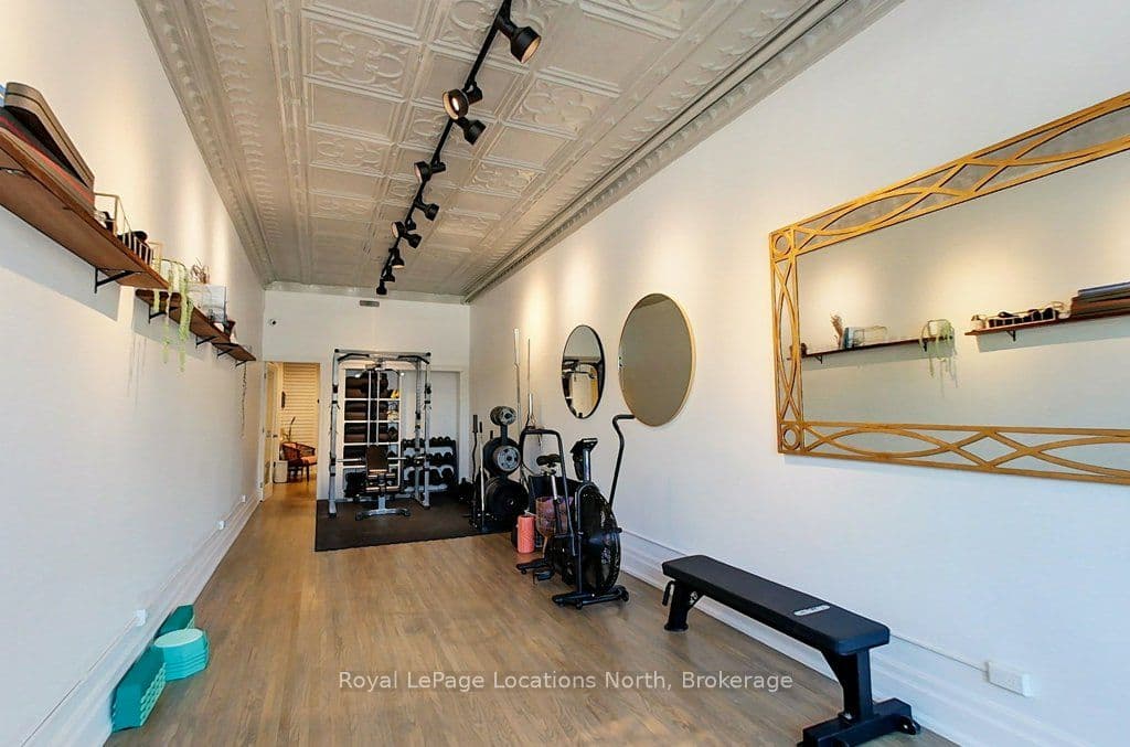 8 Sykes Street photo 1
