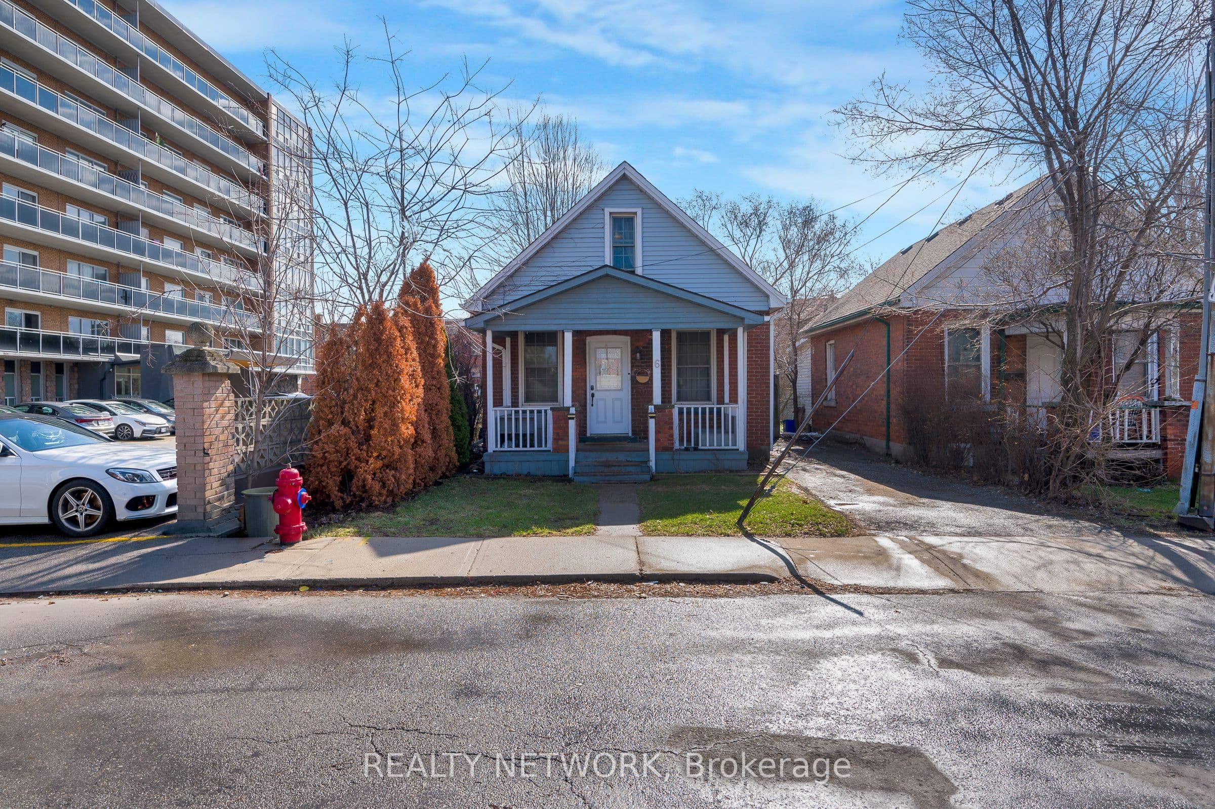 6 Ben Lomond Place photo 1