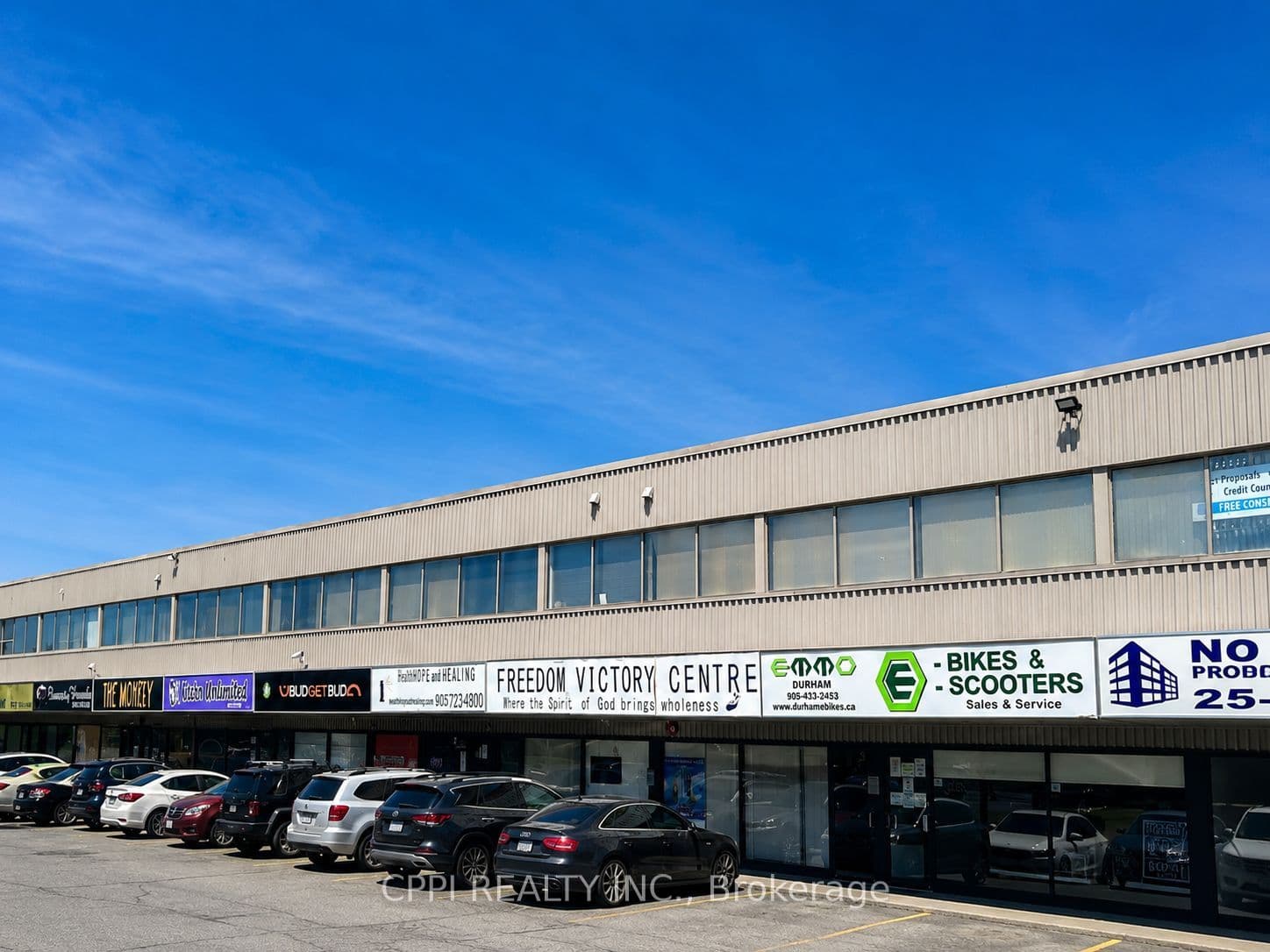 Unit 217 650 King Street photo 1
