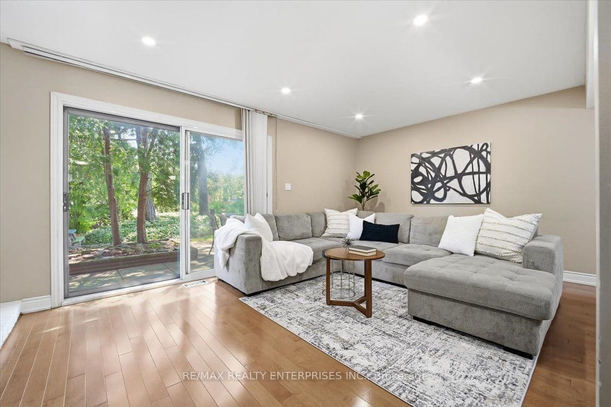 Unit 2 6855 Glen Erin Drive photo 1