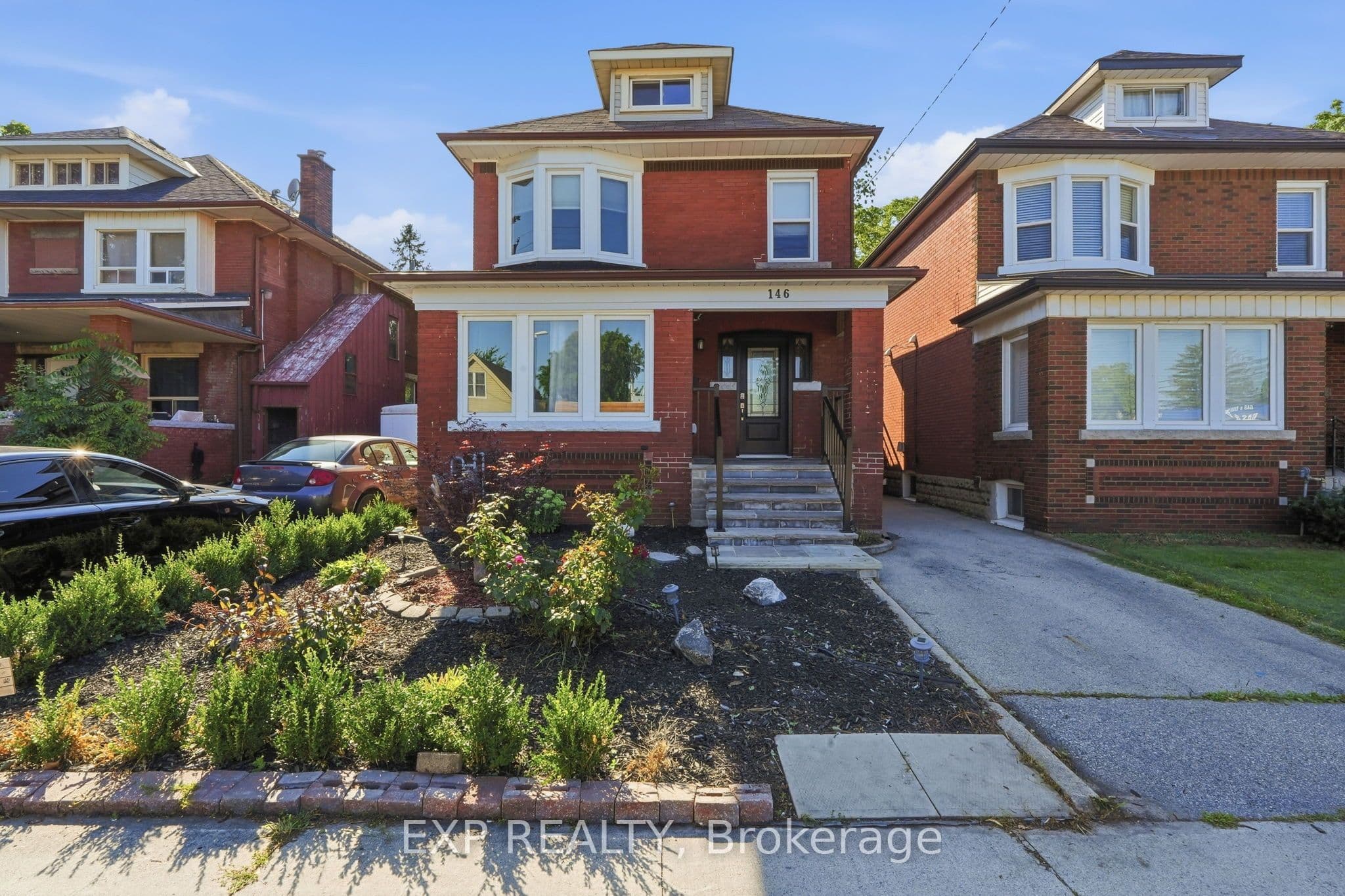 146 Ottawa Street photo 1