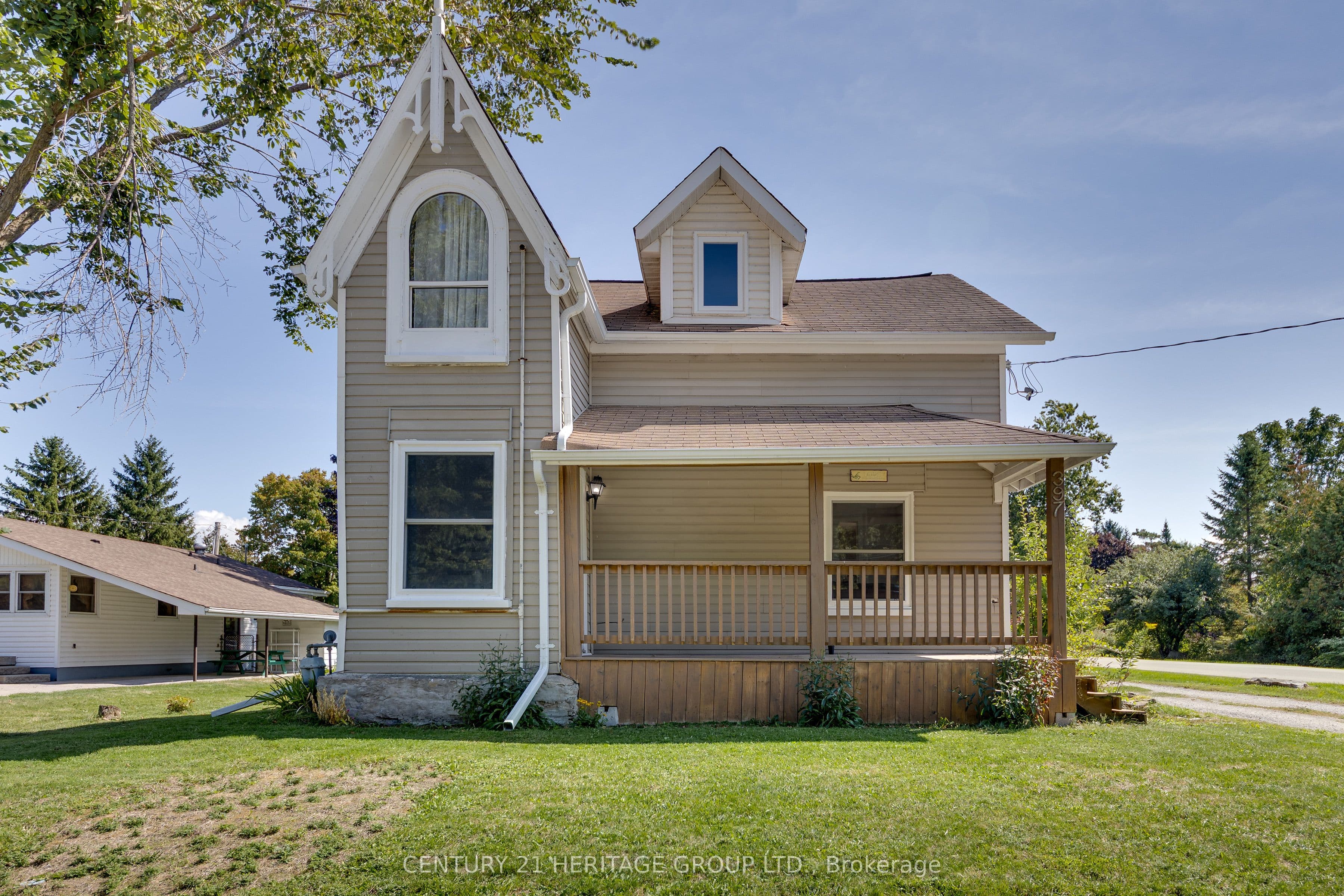 397 Mara Road photo 1