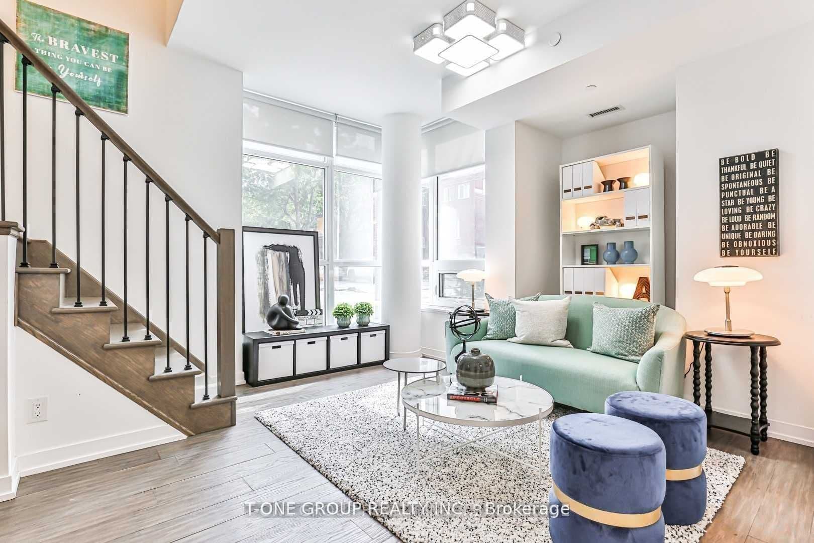 92 McGill Street photo 1