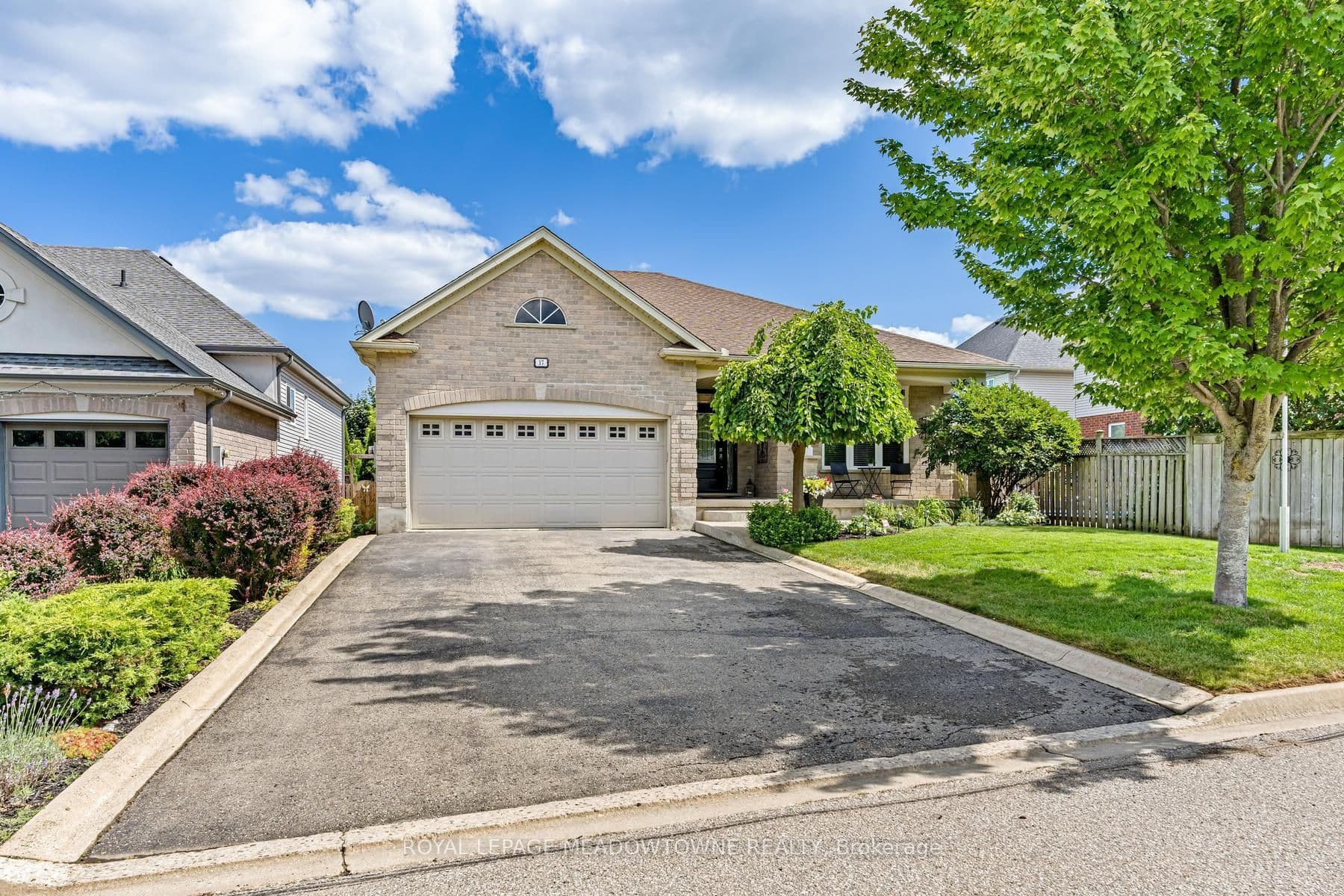 17 Dawkins Crescent photo 1