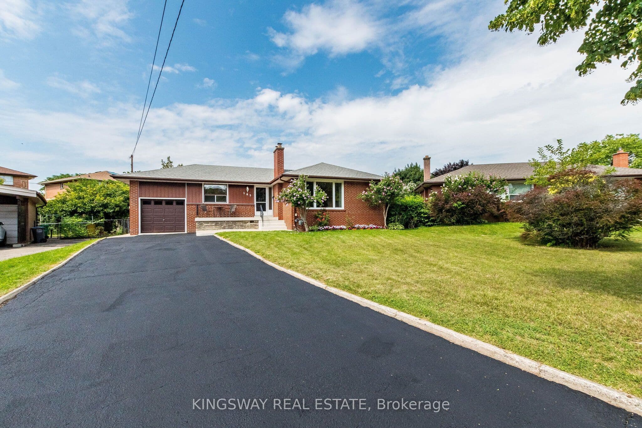 163 Floradale Drive photo 1