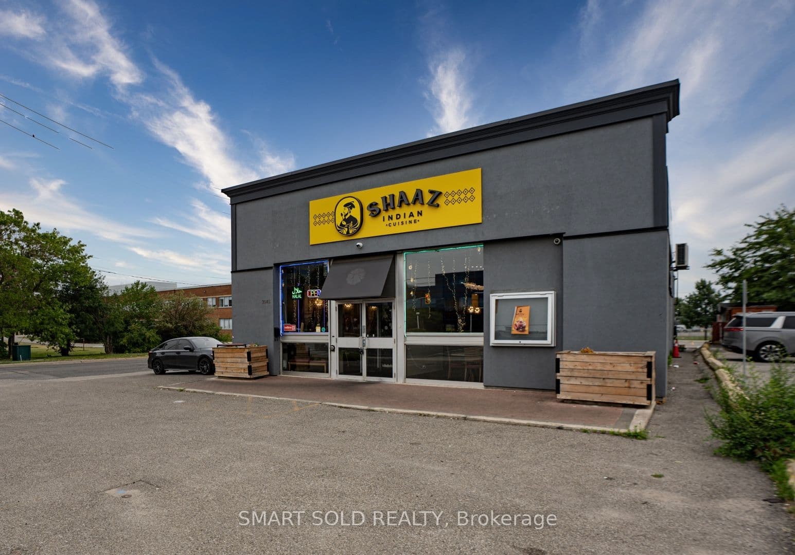 2043 Eglinton Avenue photo 1
