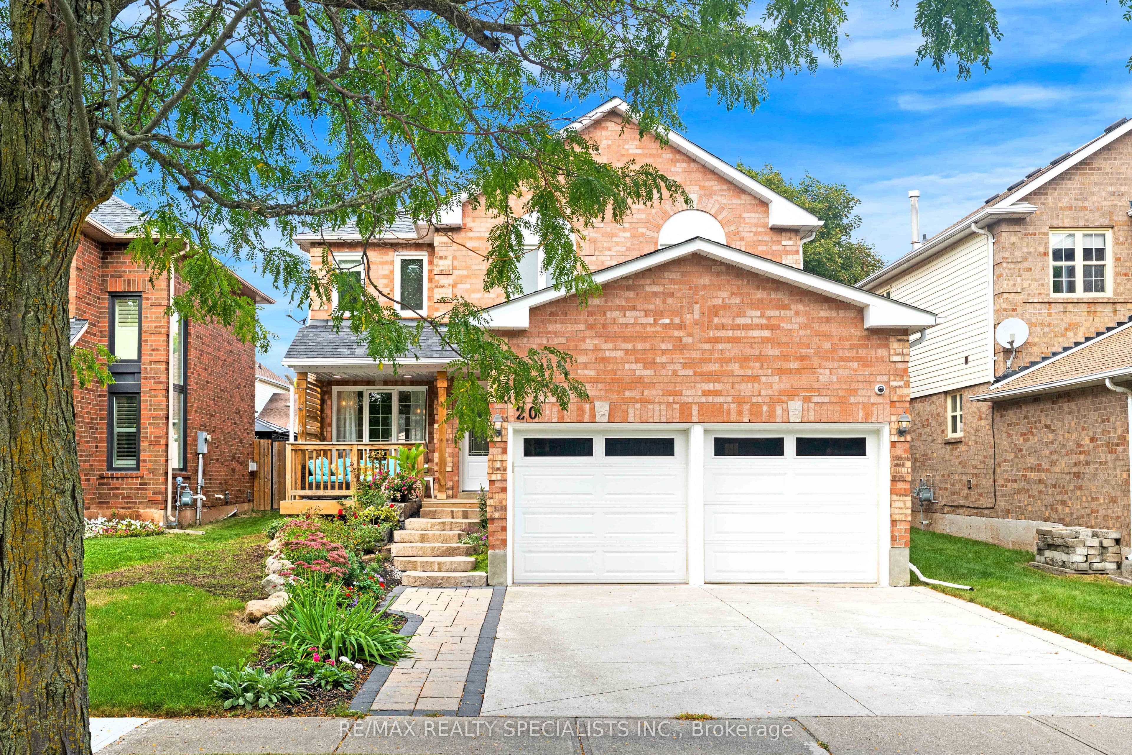 20 Mccullough Crescent photo 1