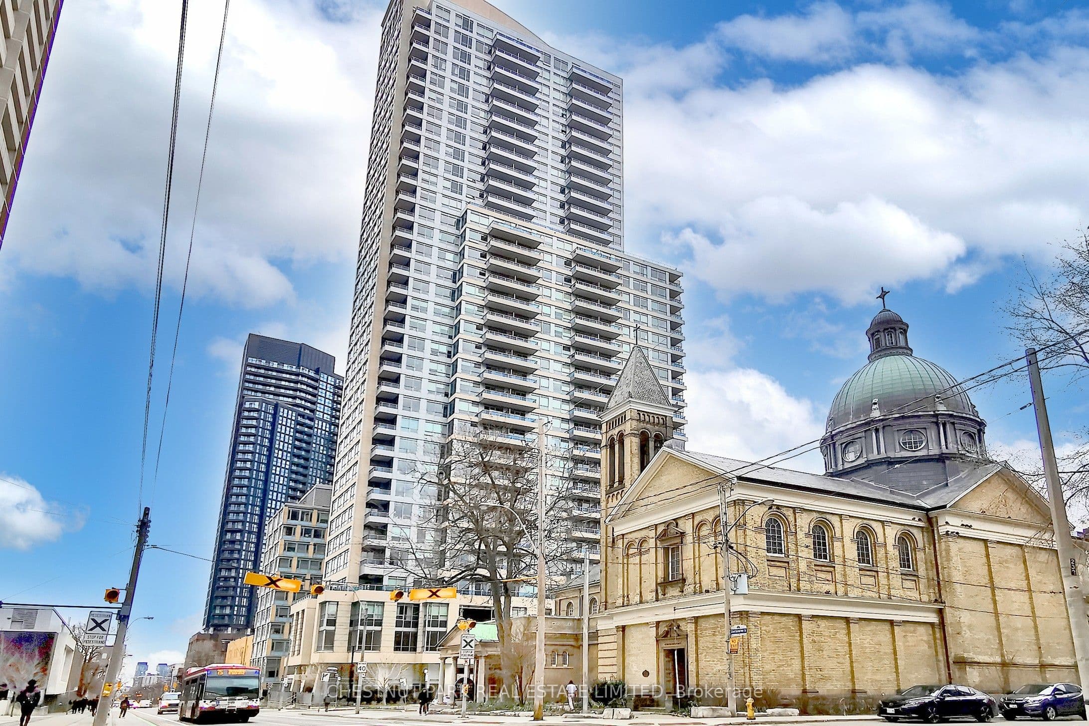 Unit 2506 500 Sherbourne Street photo 1