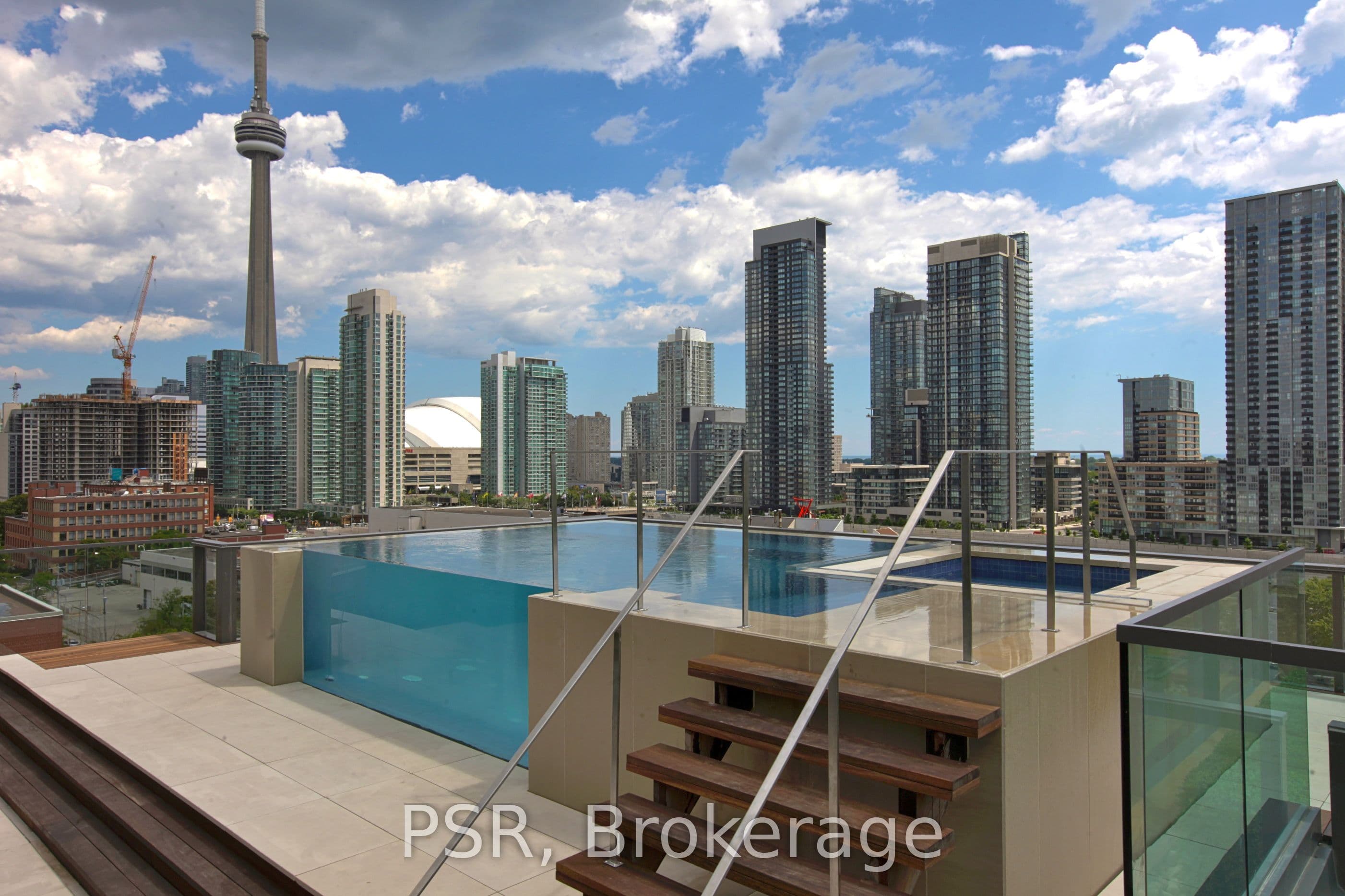 Unit PH1001 500 Wellington Street photo 1