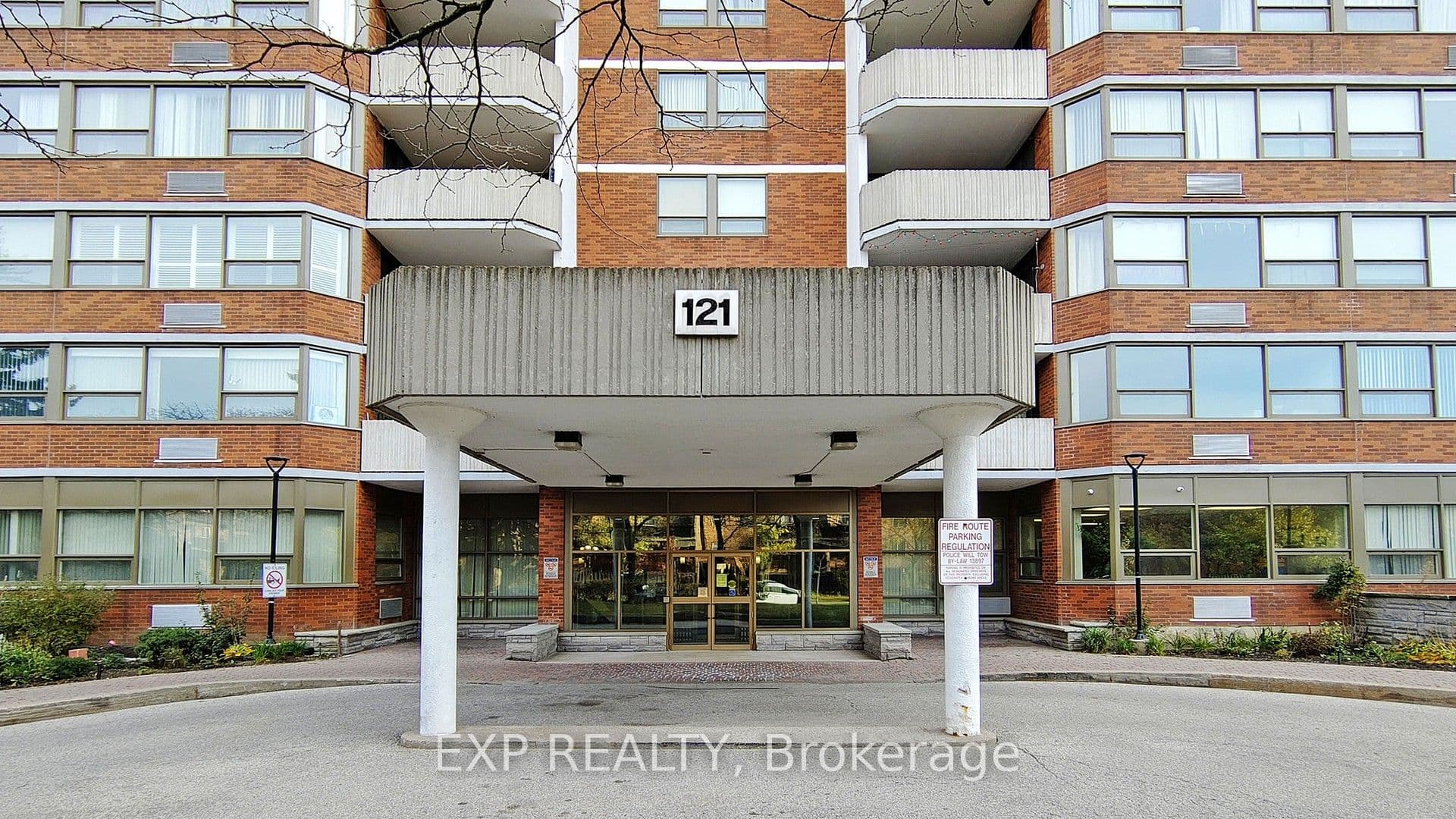Unit 808 121 Ling Road photo 1