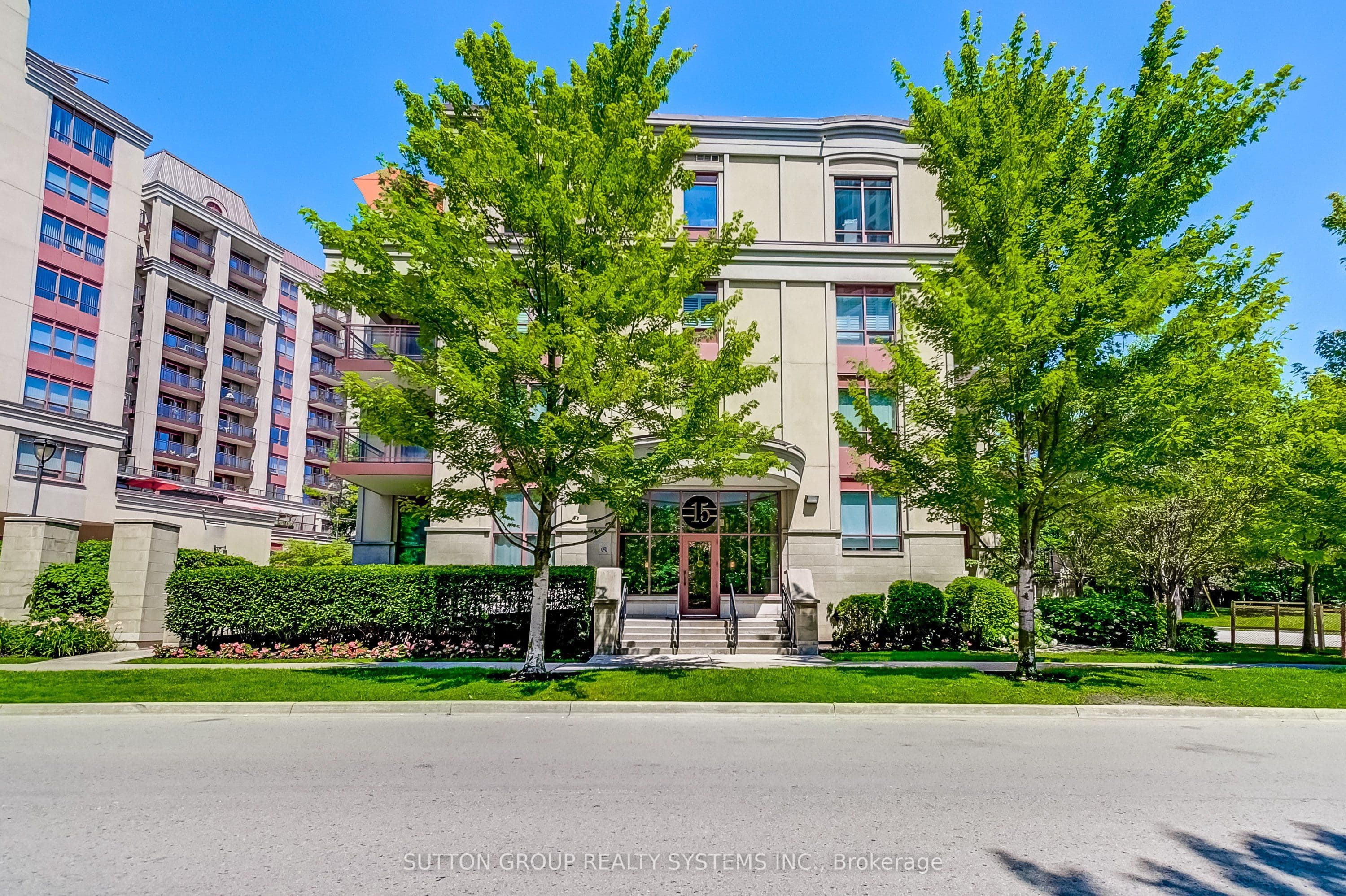 Unit 408 15 Rean Drive photo 1