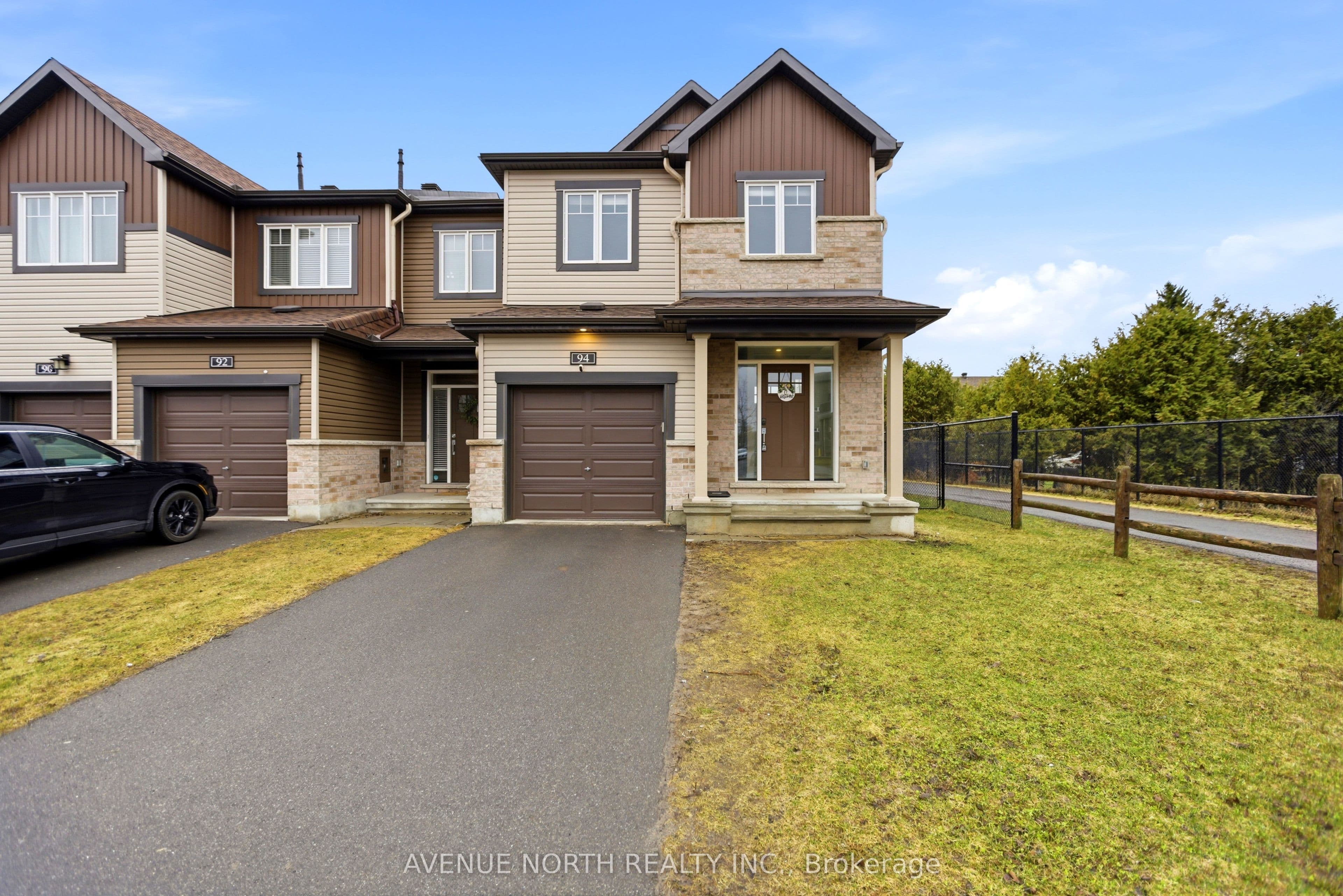 94 Gardenpost Terrace photo 1