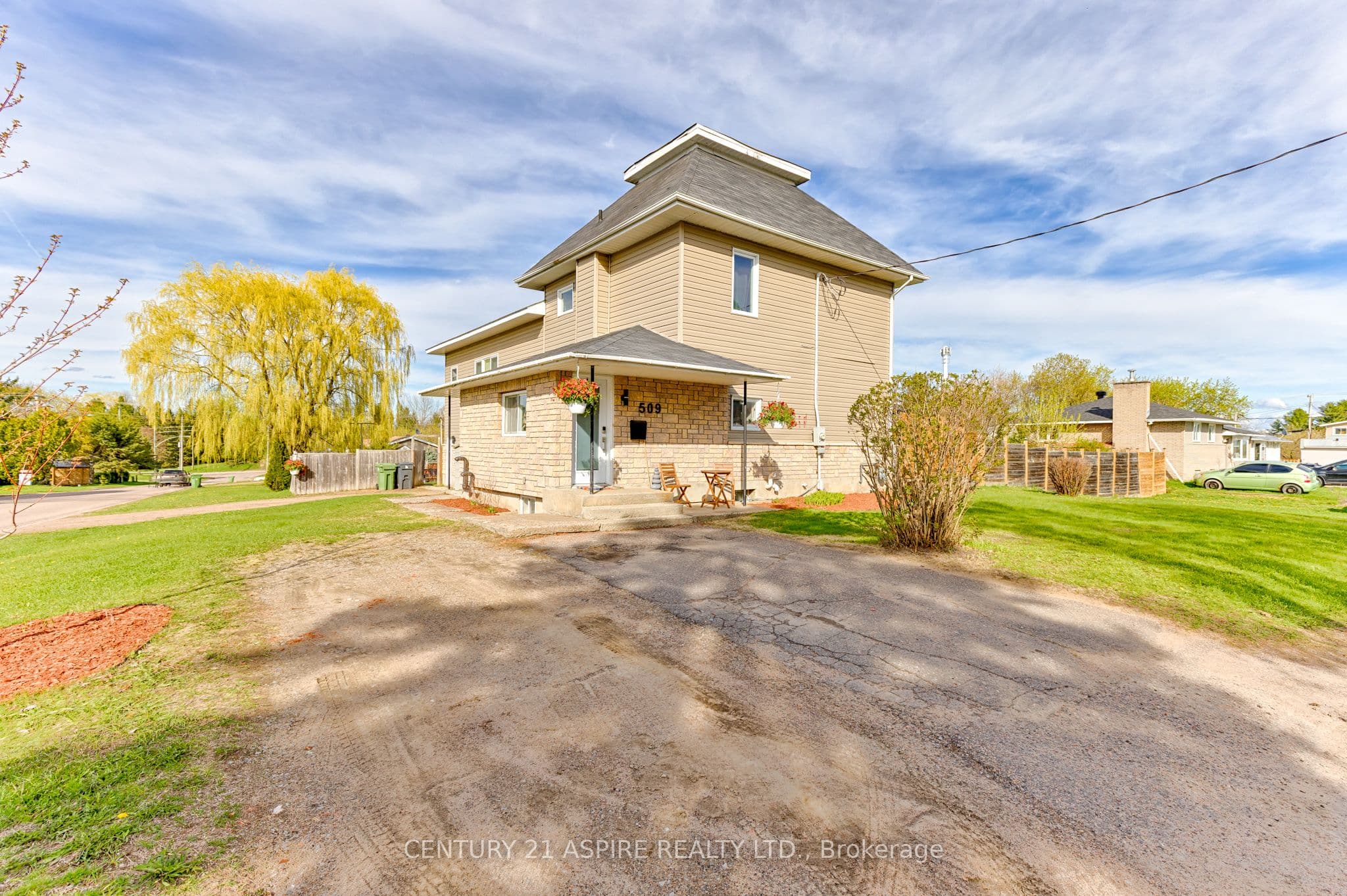 509 Roy Street photo 1