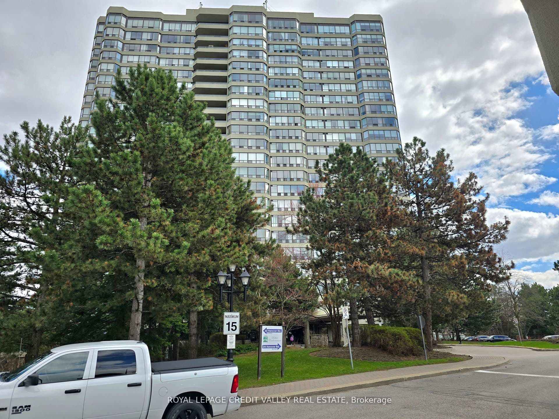 Unit 2101 24 Hanover Road photo 1