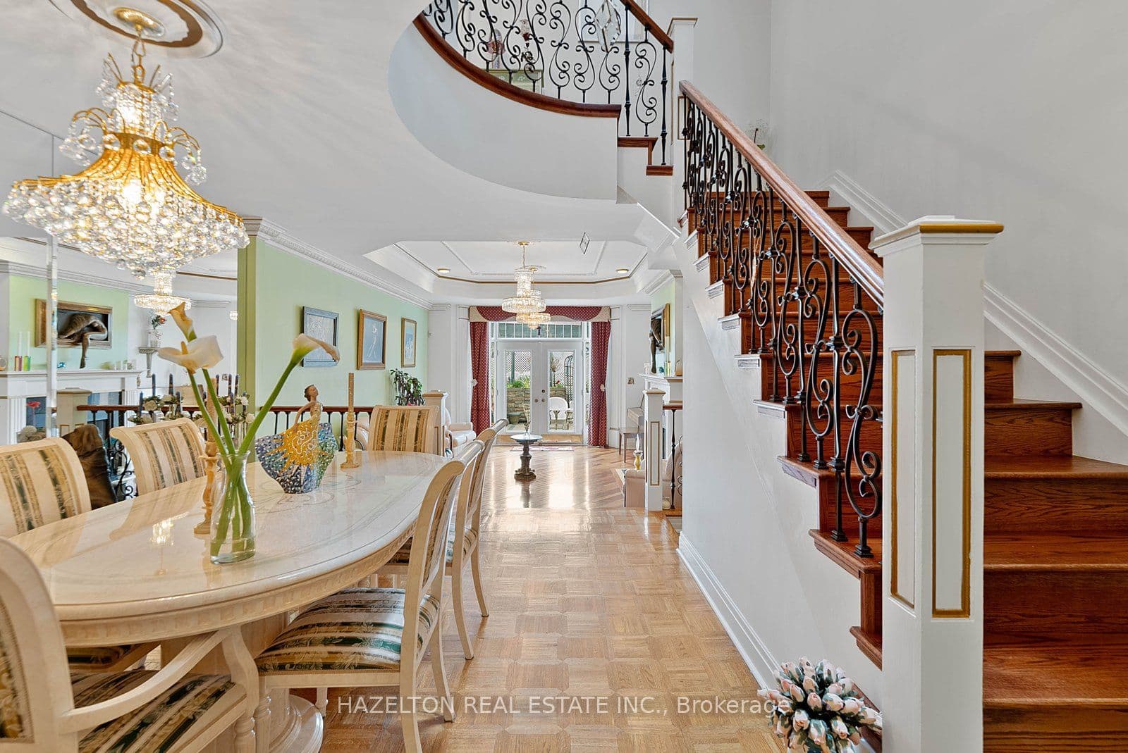 220 Walmer Road photo 1