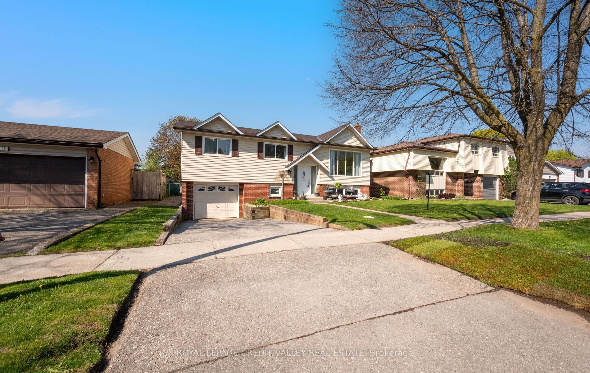 115 Morgandale Crescent photo 1