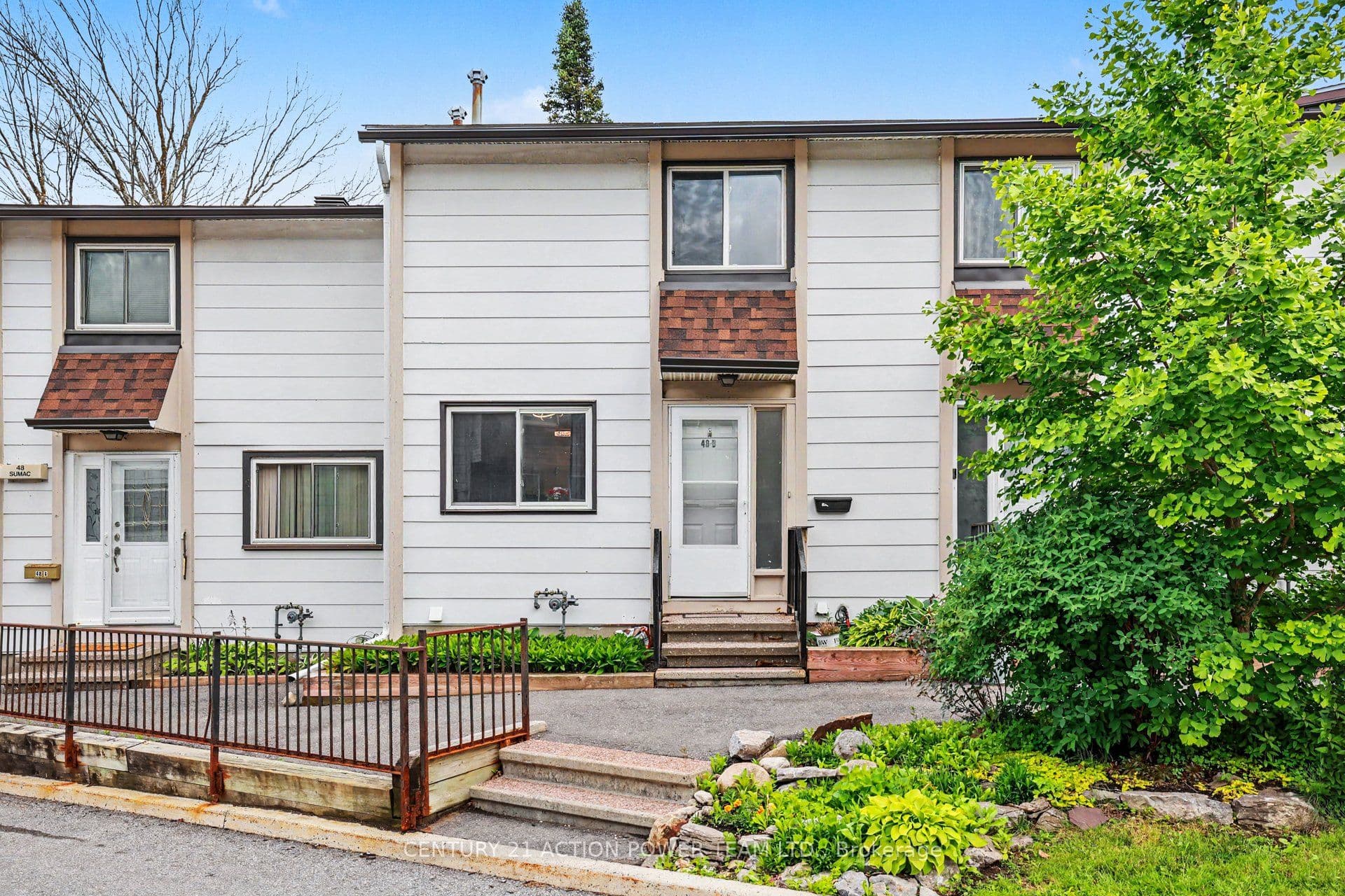 Unit 76 48 Sumac Street photo 1