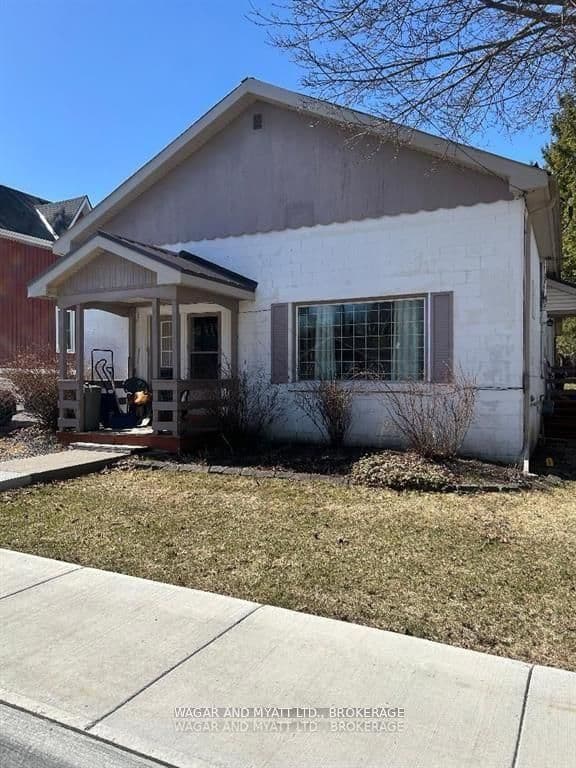 172 Richard Street photo 1