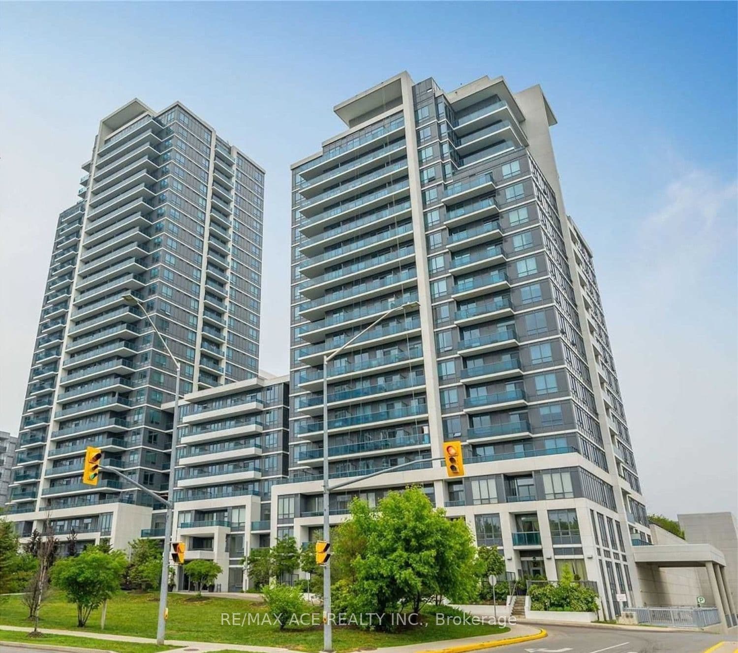 Unit 508 7167 Yonge Street photo 1