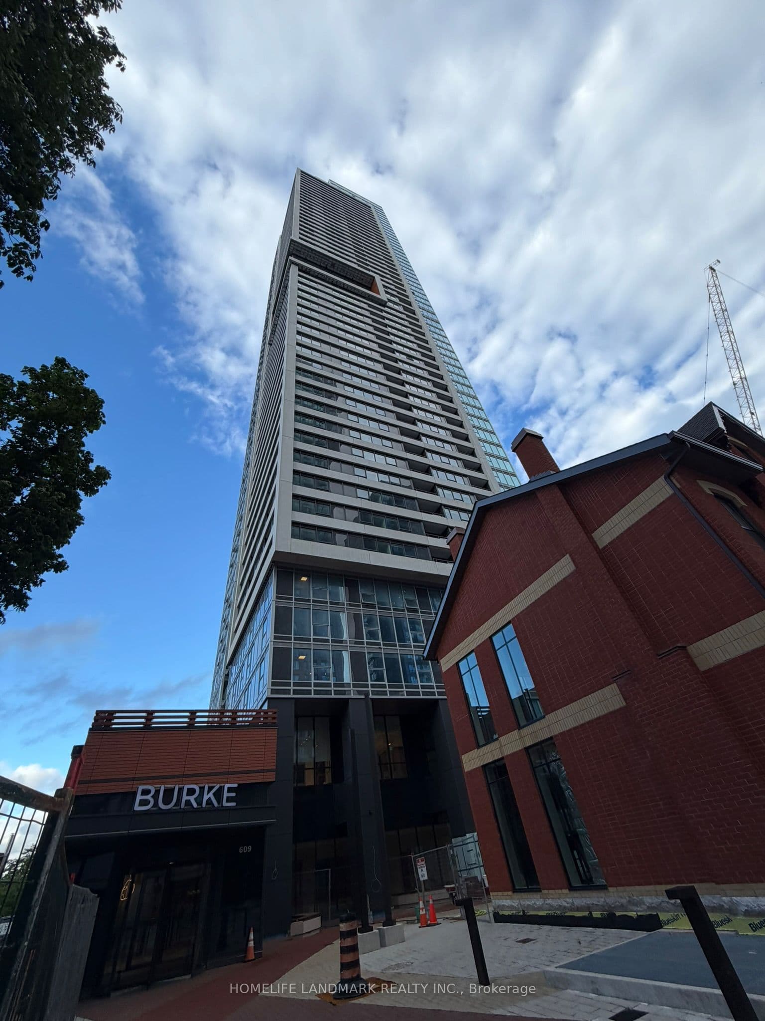 Unit 2208 609 Sherbourne Street photo 1