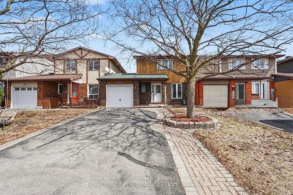 1367 Cedarcroft Crescent photo 1