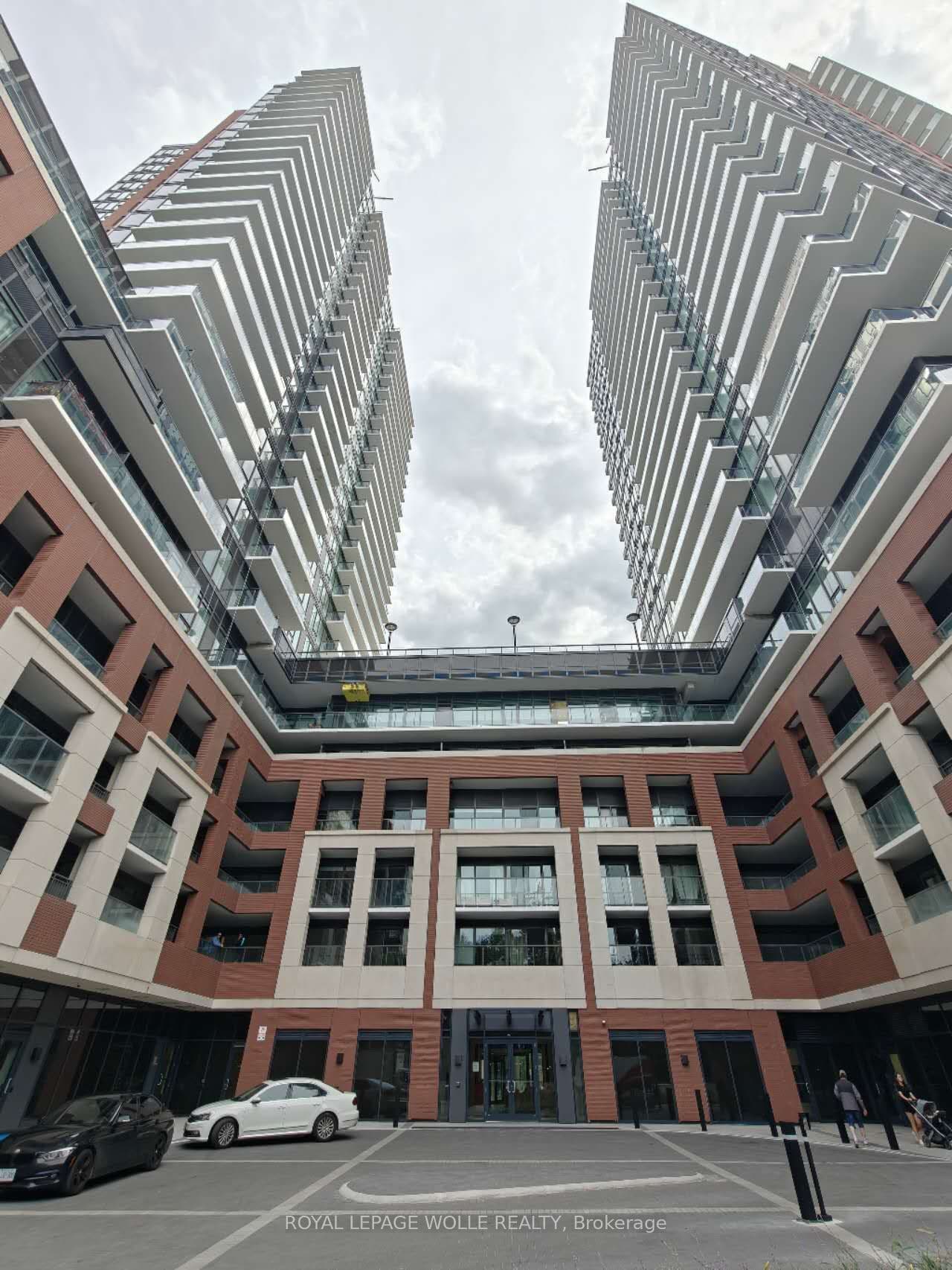 Unit 2005 4010 EGLINTON Avenue photo 1
