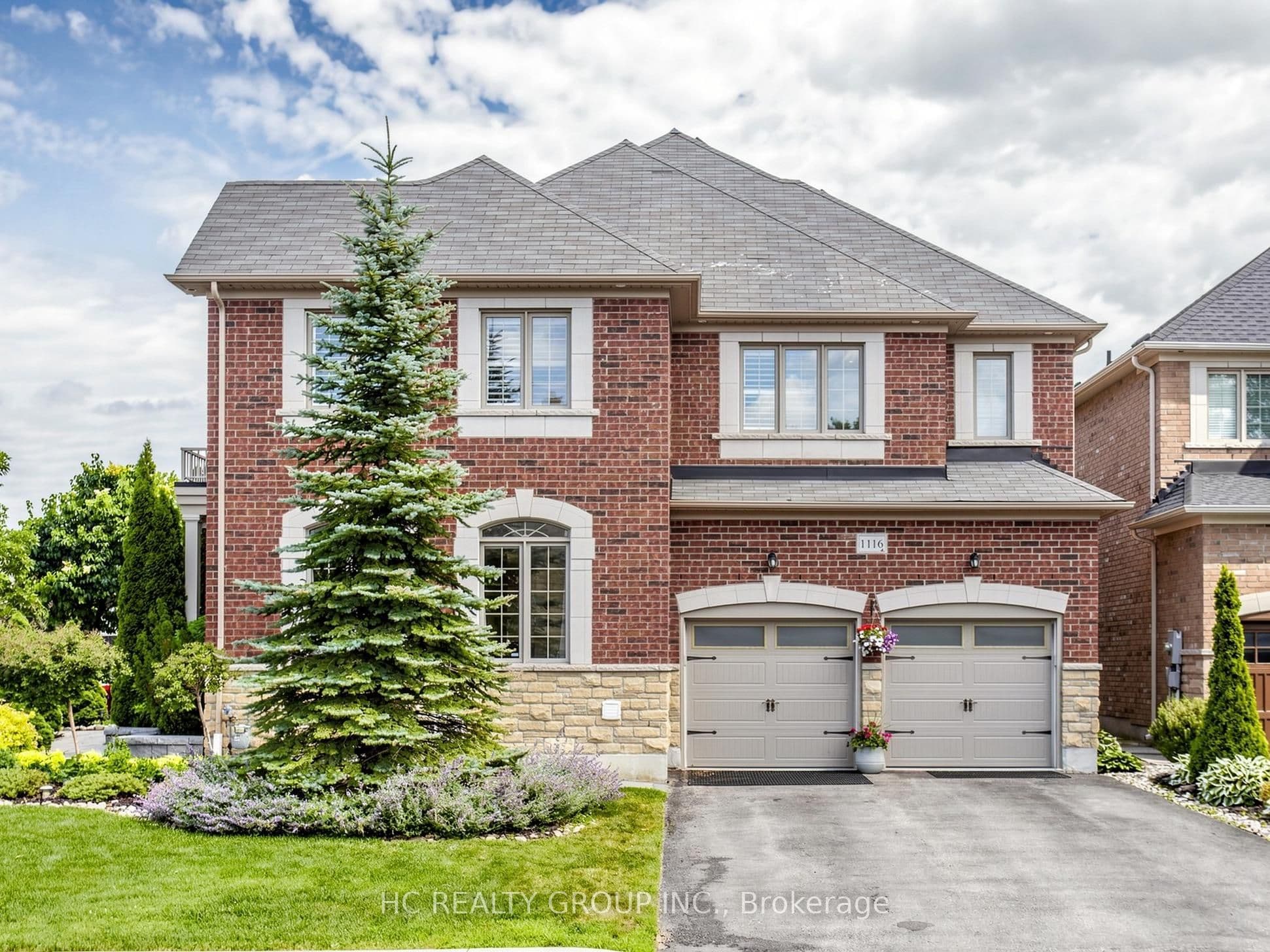 1116 Veterans Way photo 1