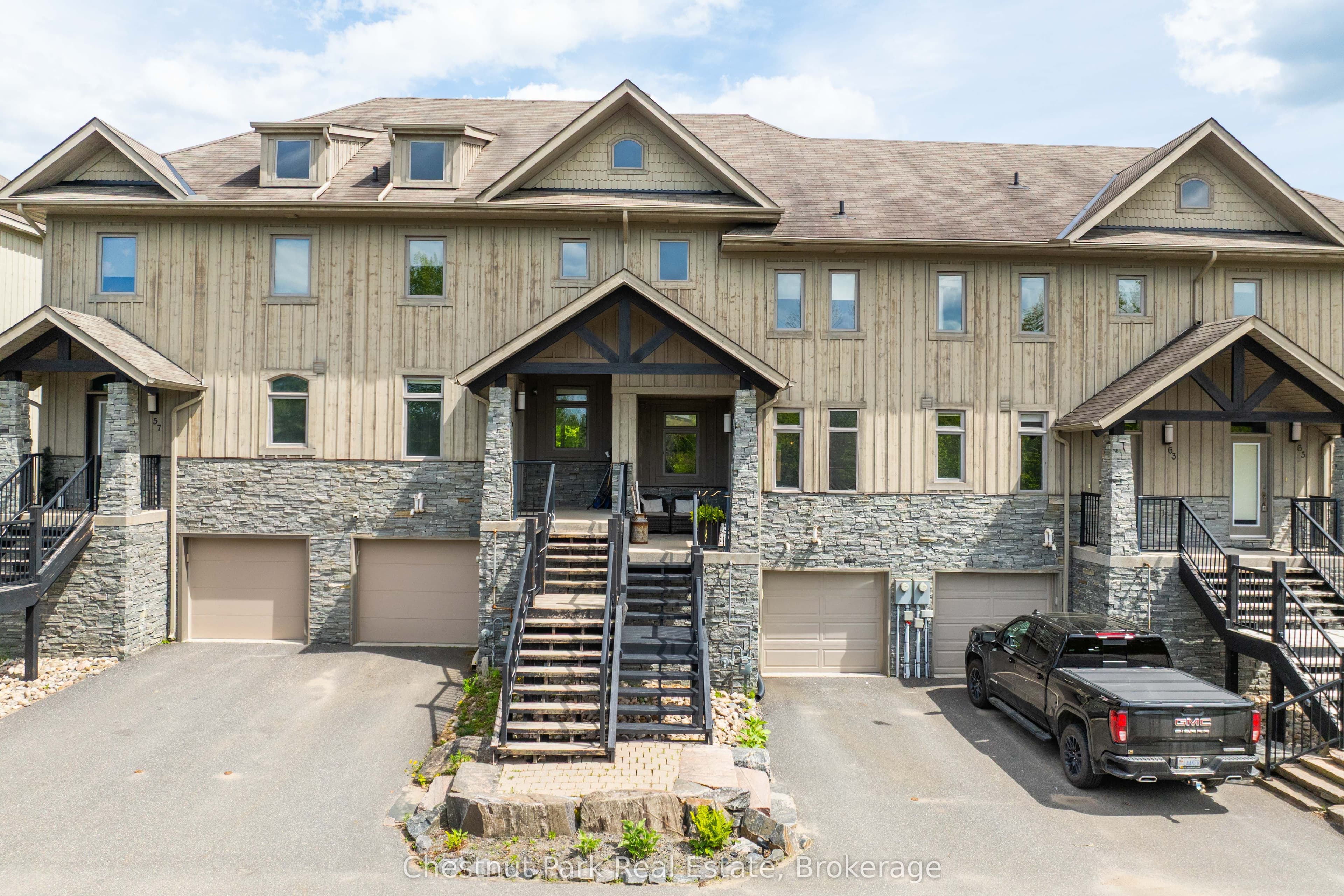 61 Rockmount Crescent photo 1