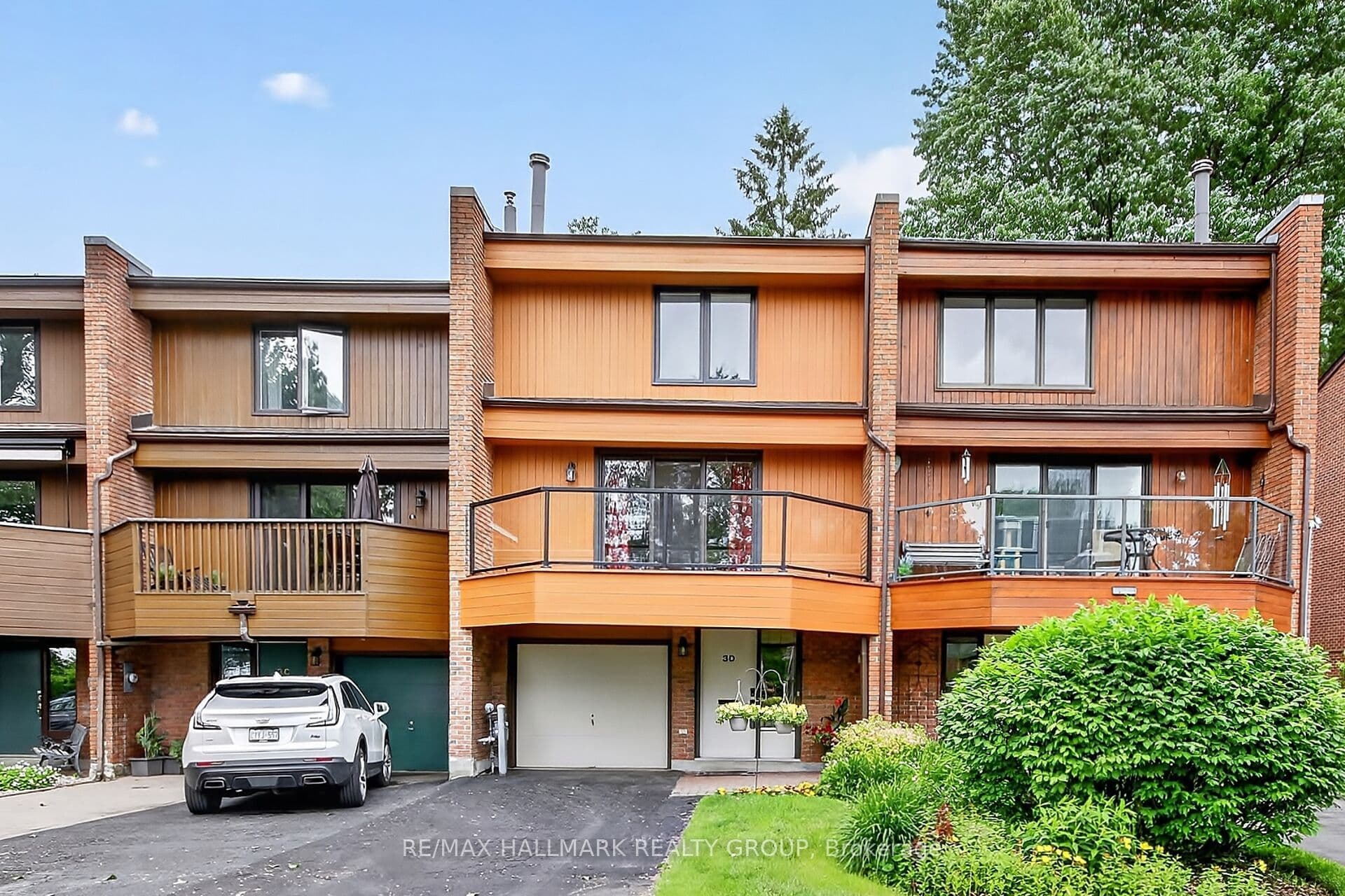 Unit D 3 Birchdale Avenue photo 1