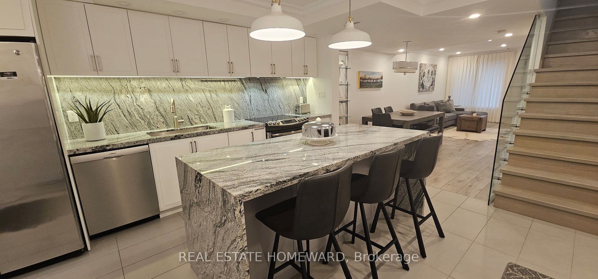 Unit 5 122 Glen Manor Drive photo 1