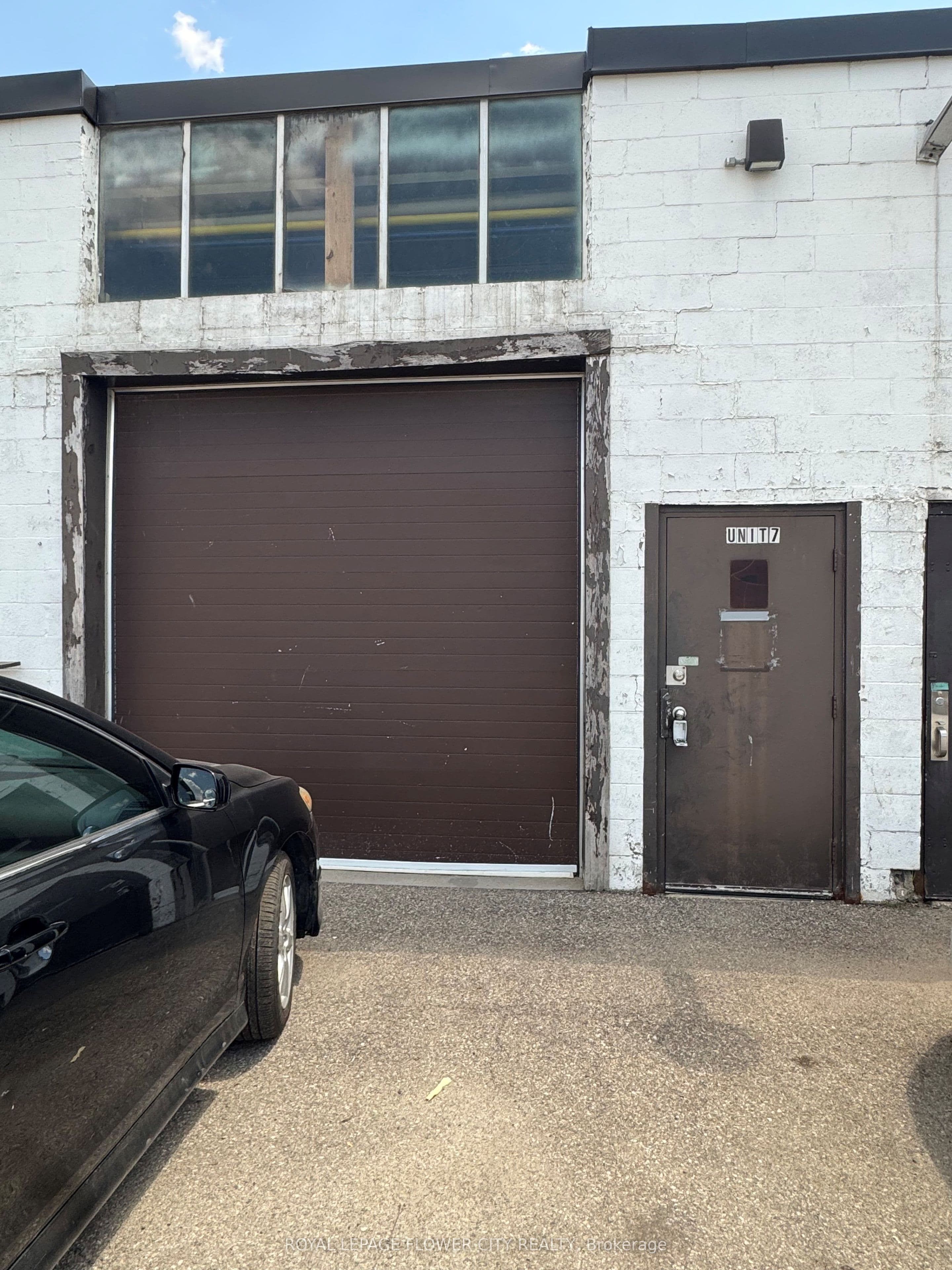 Unit 7 55 Healey Road photo 1