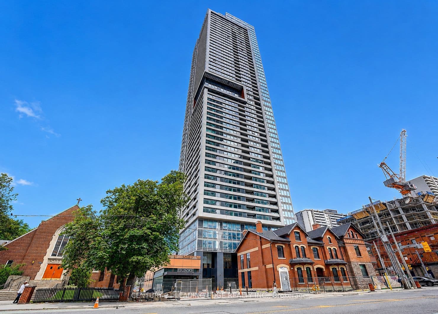 Unit 3406 609 Sherbourne Street photo 1