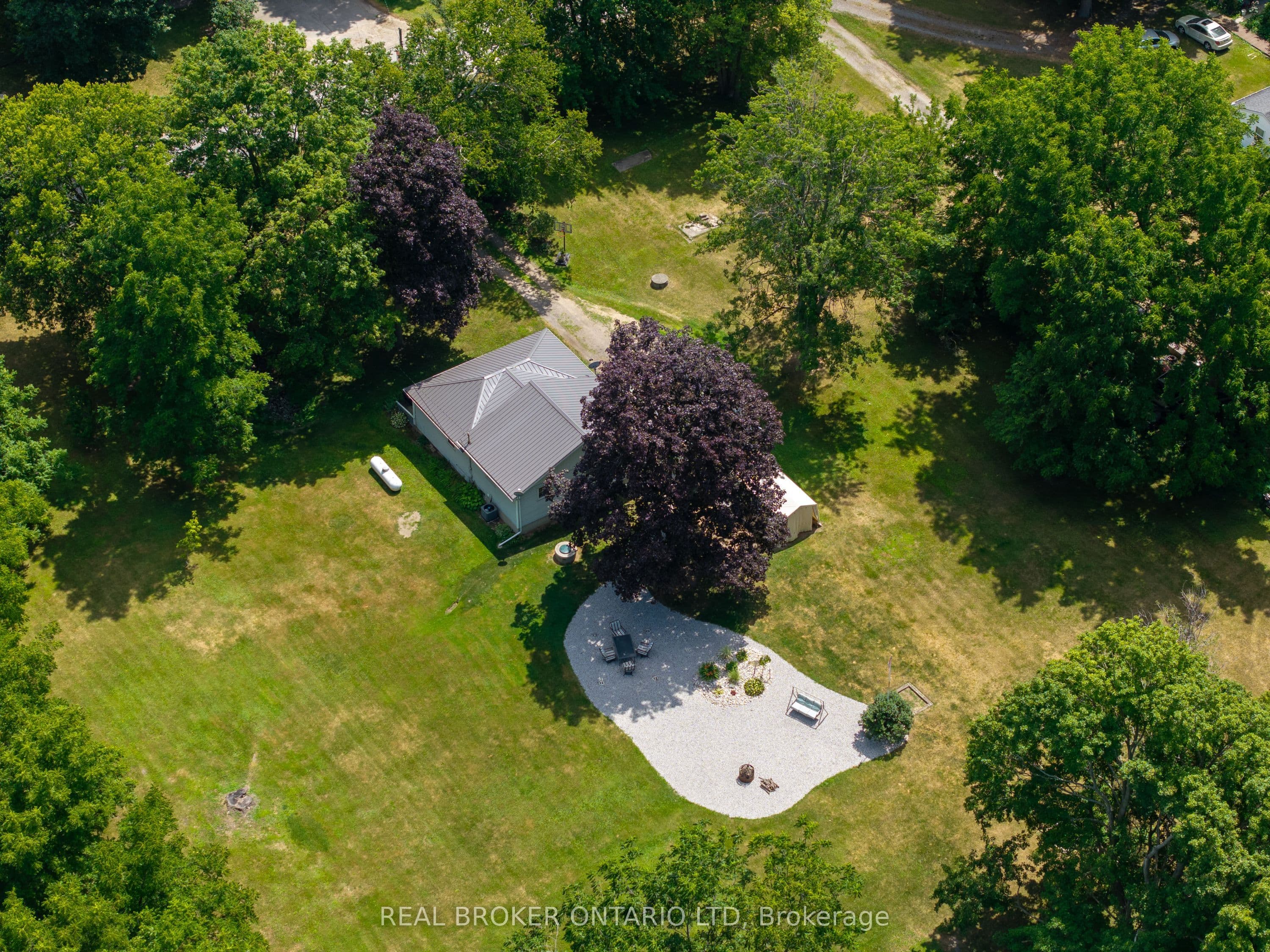 15 Middlemiss Avenue photo 1
