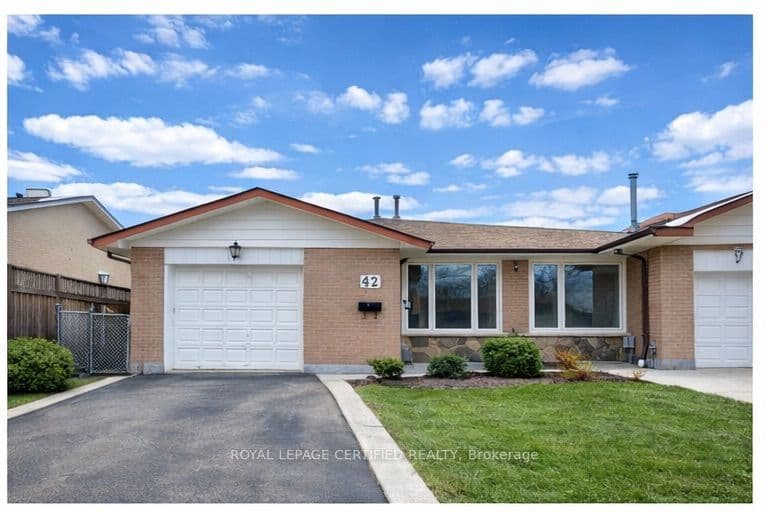 42 Wilton Drive photo 1