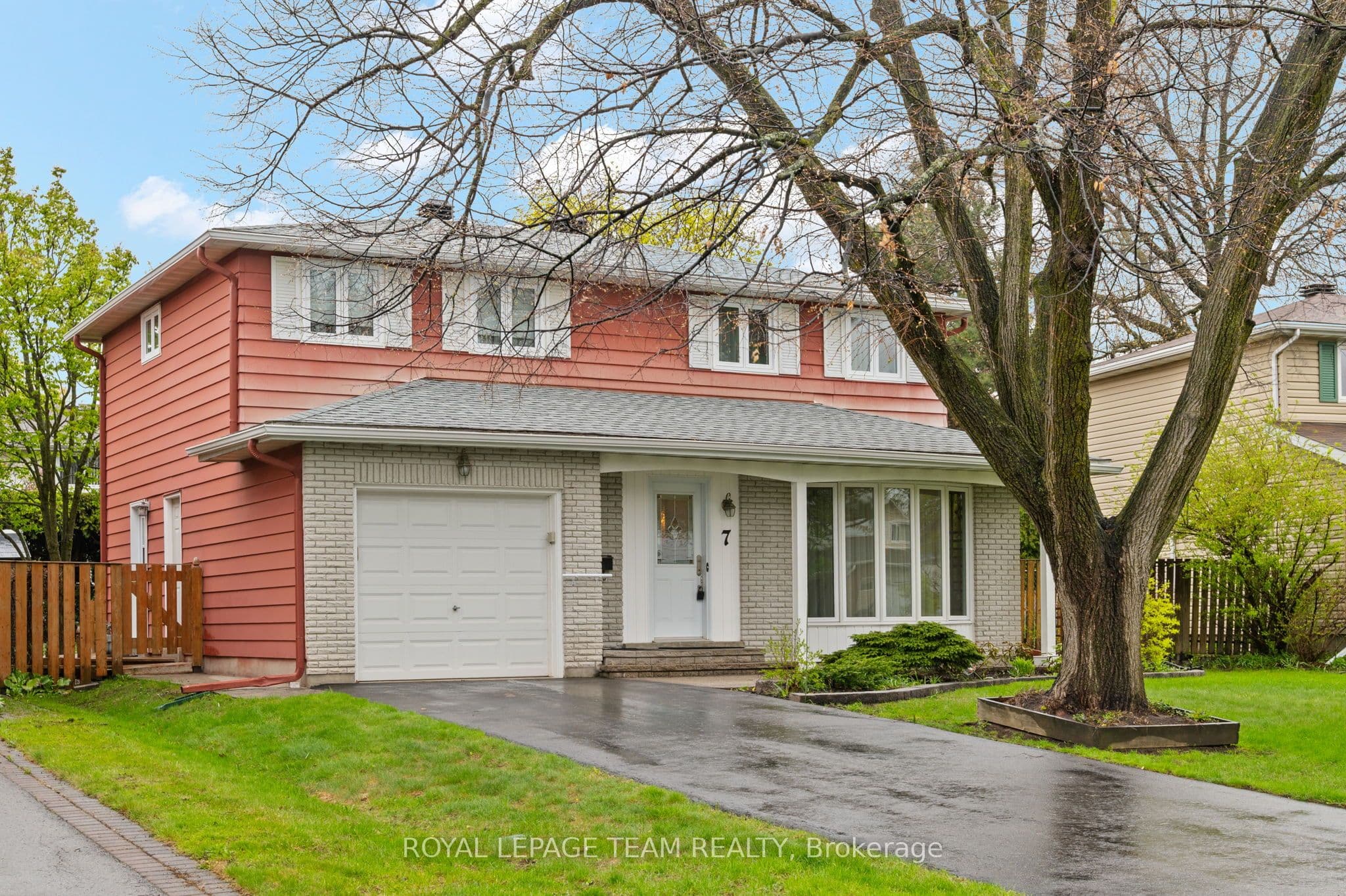 7 Centrepark Drive photo 1